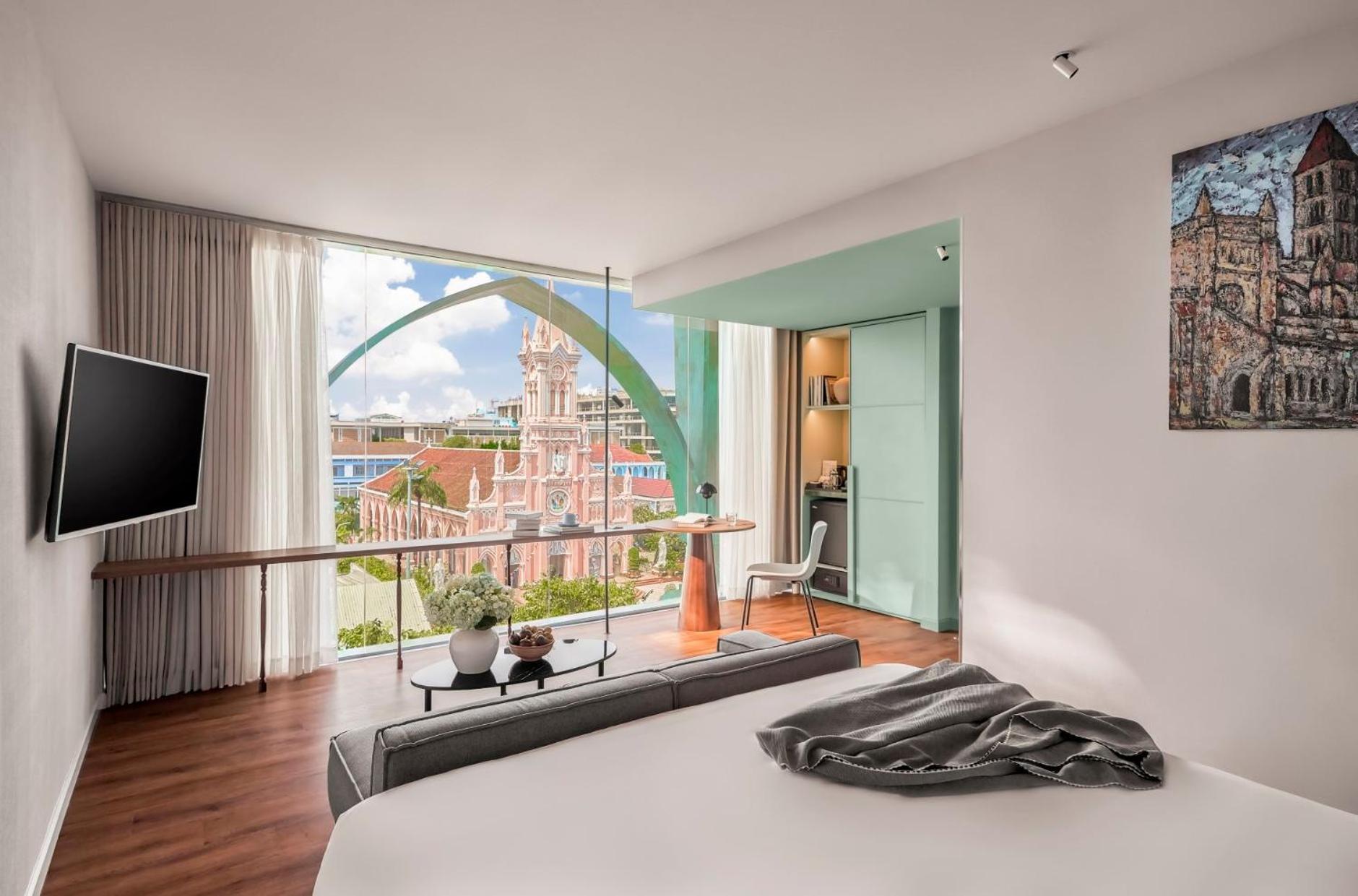 Premier Relish City View - Photo 1