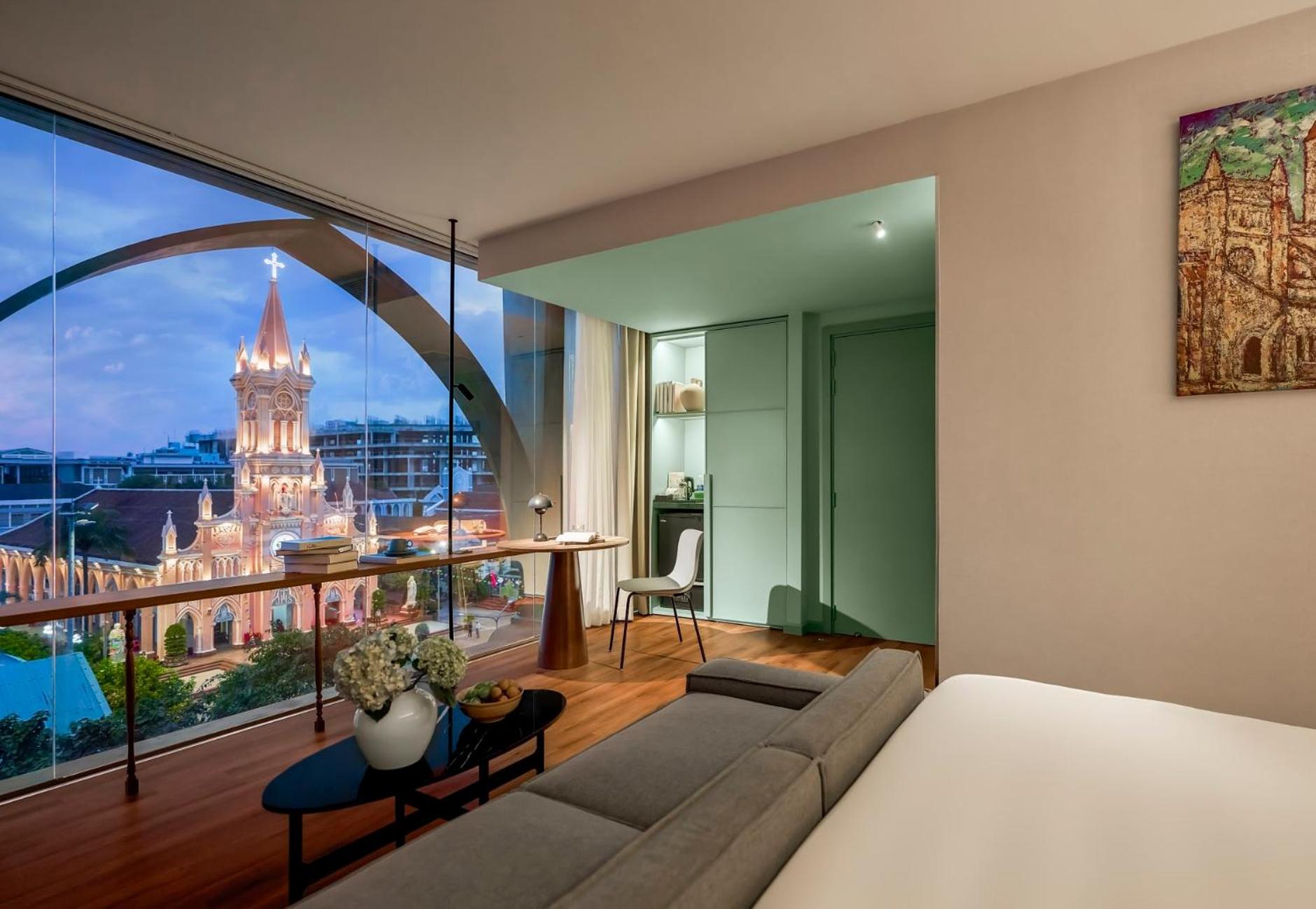 Premier Relish City View - Photo 2
