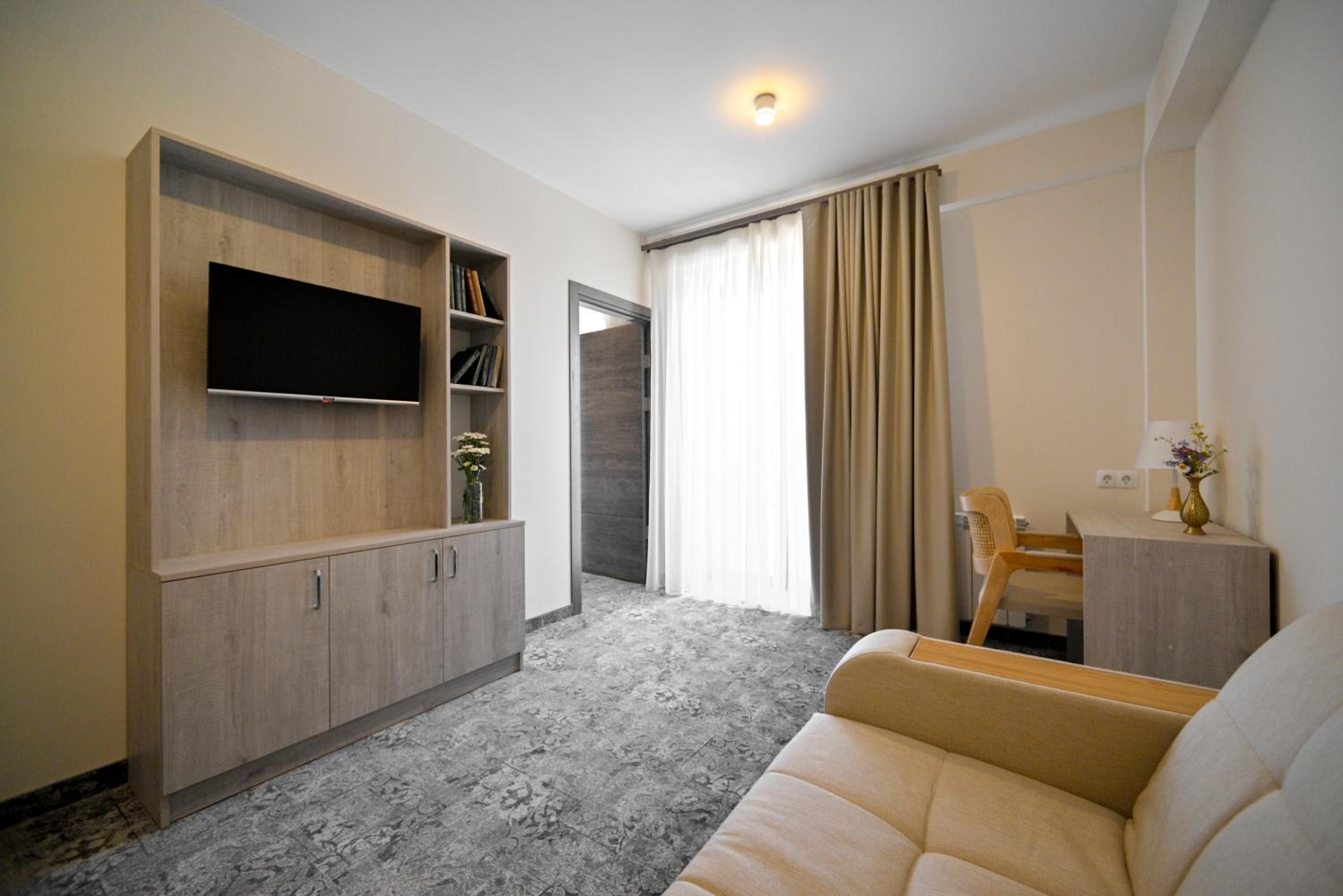 One-Bedroom Suite