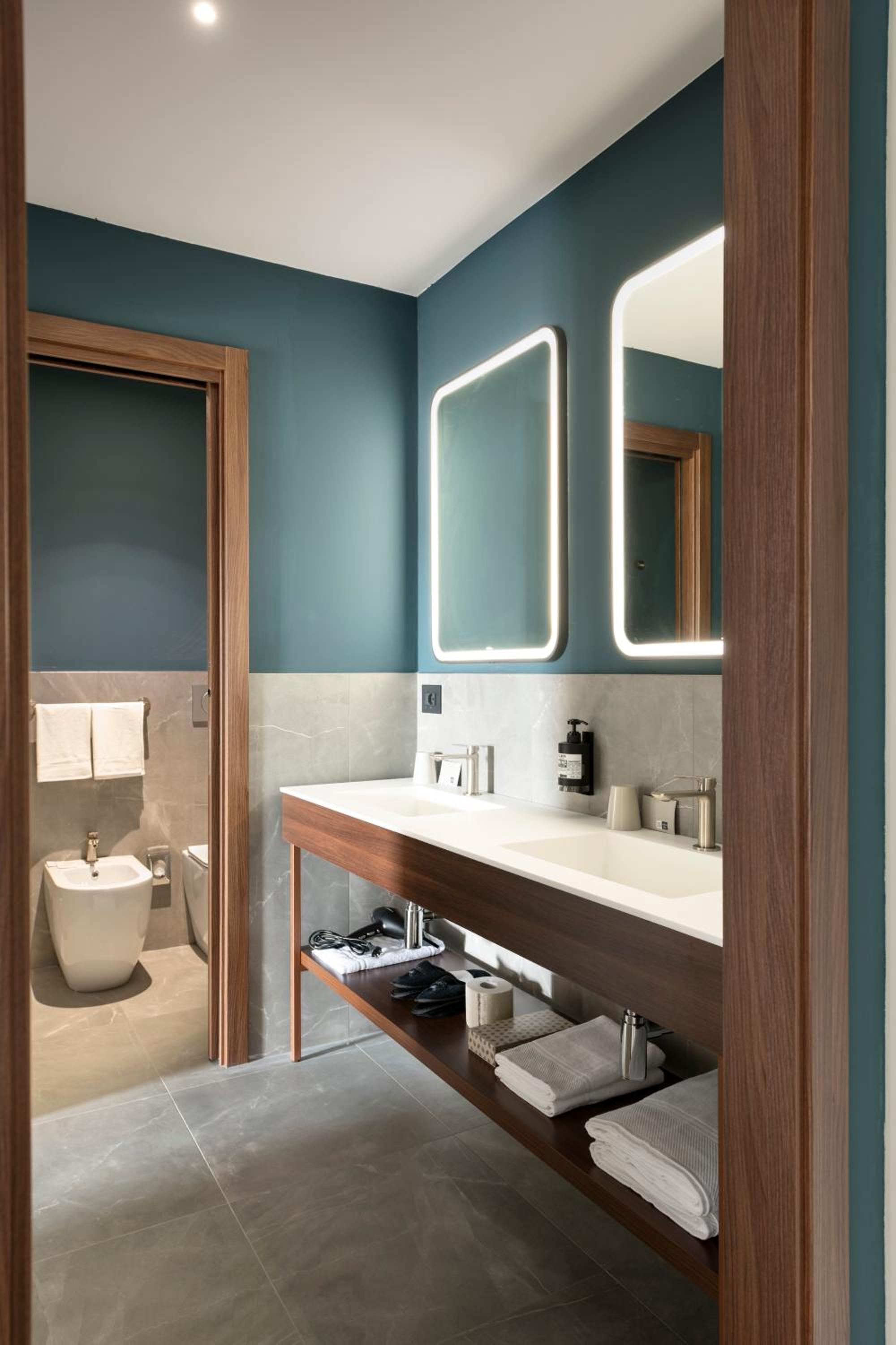 Junior Suite with Sea View - Photo 4