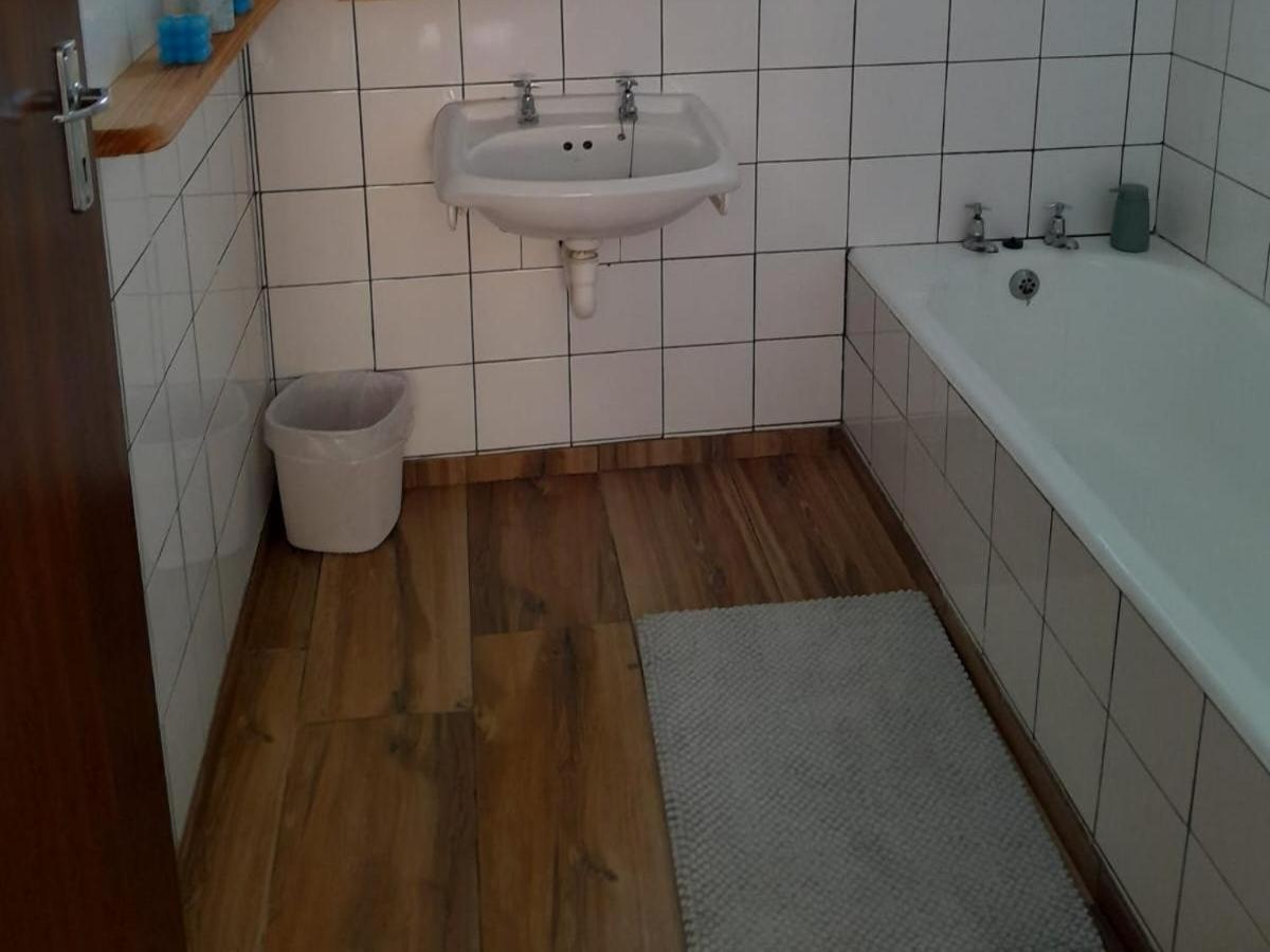 Family Holiday Home photo 2