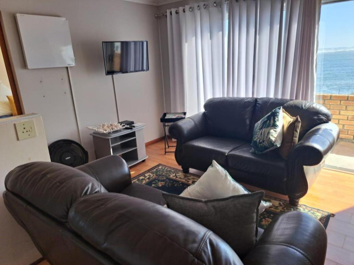 Classic Apartment photo 2