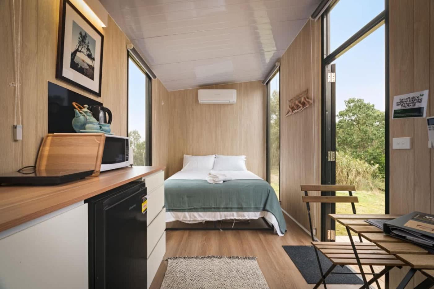 Mobile Home photo 1