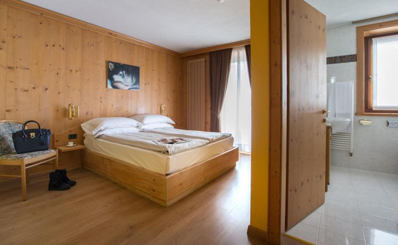 Double Room with Extra Bed - Photo 1