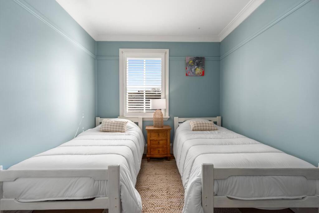Three-Bedroom Vacation Home  photo 2