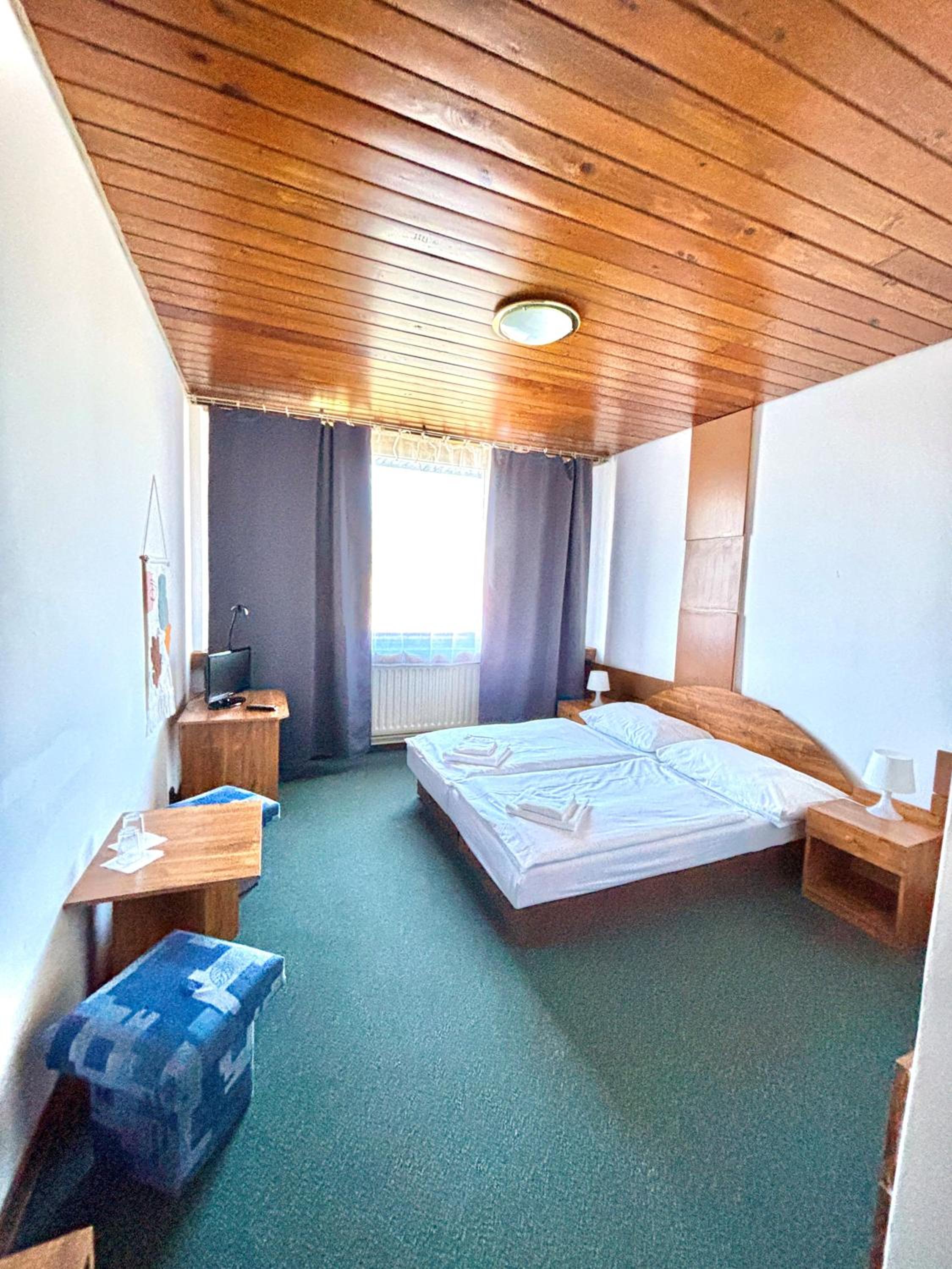 Double Room - Photo 1