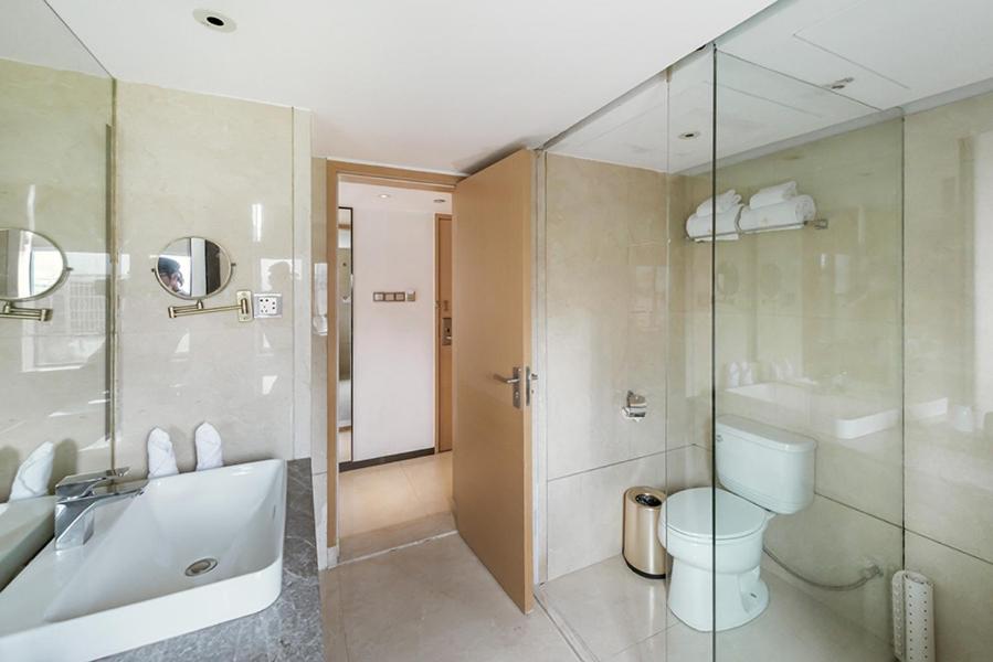 Business Twin Room - Photo 2