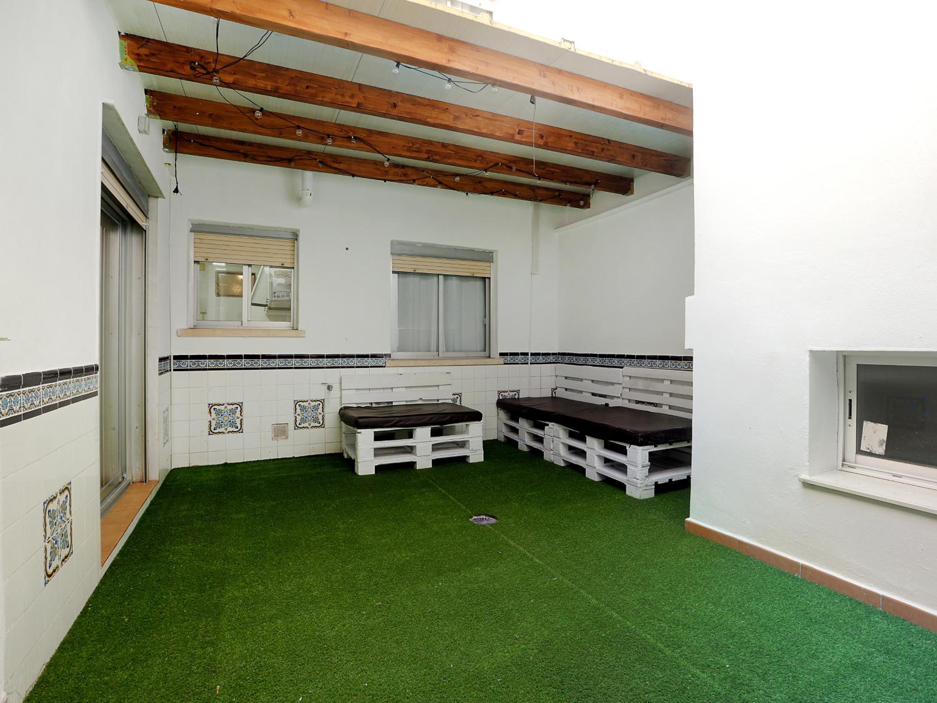 Four-Bedroom Deluxe Apartment photo 2