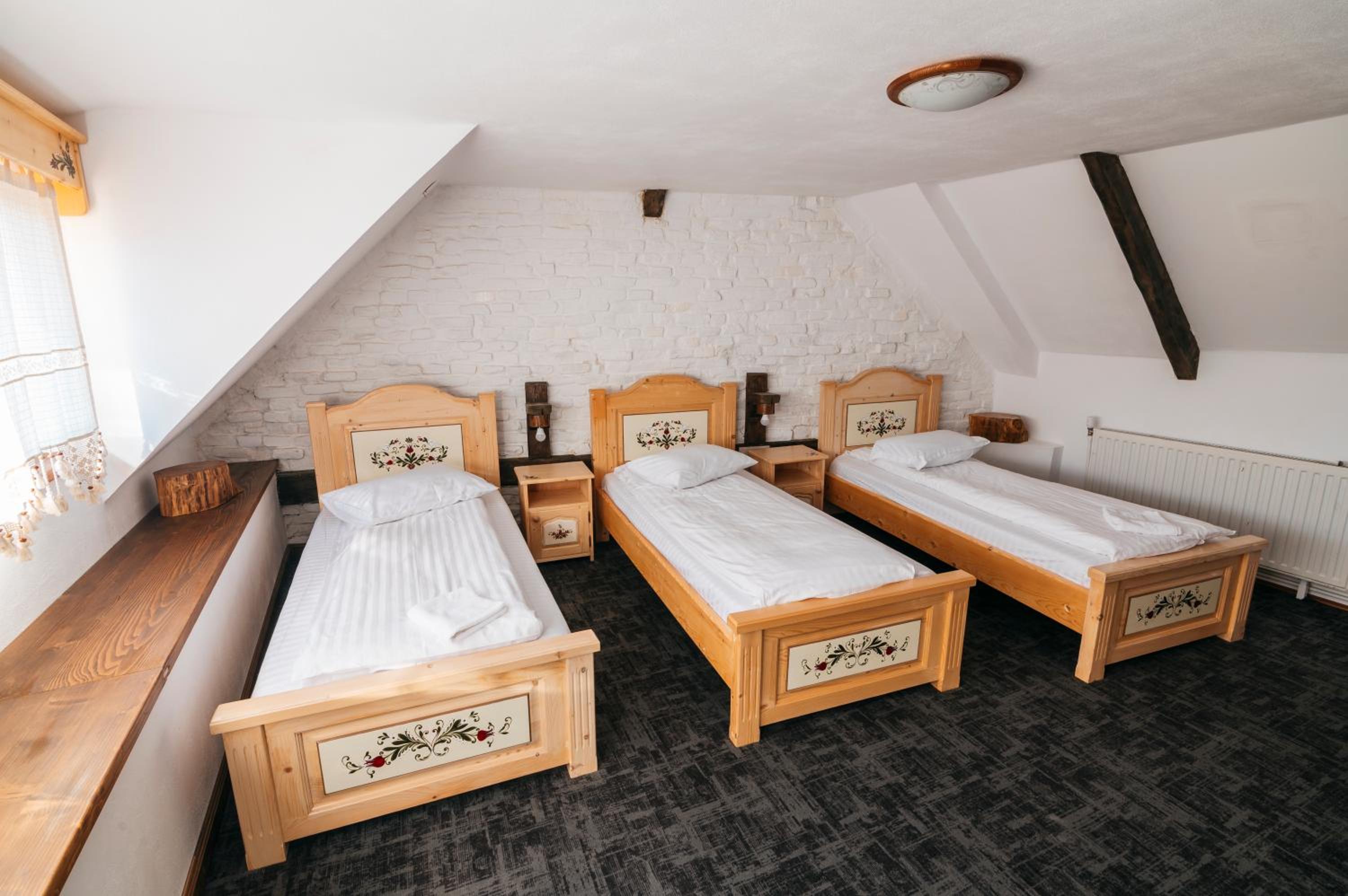 Triple Room with Private Bathroom photo 3