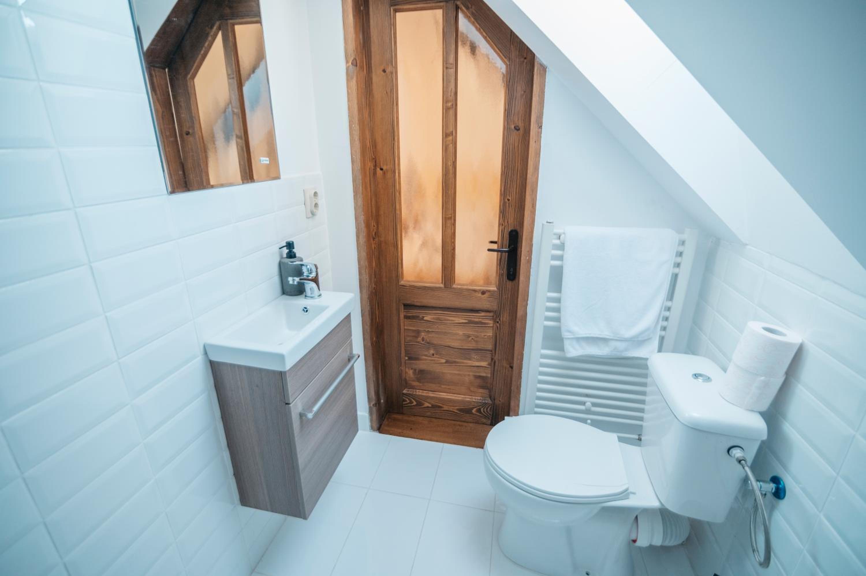Triple Room with Private Bathroom photo 2