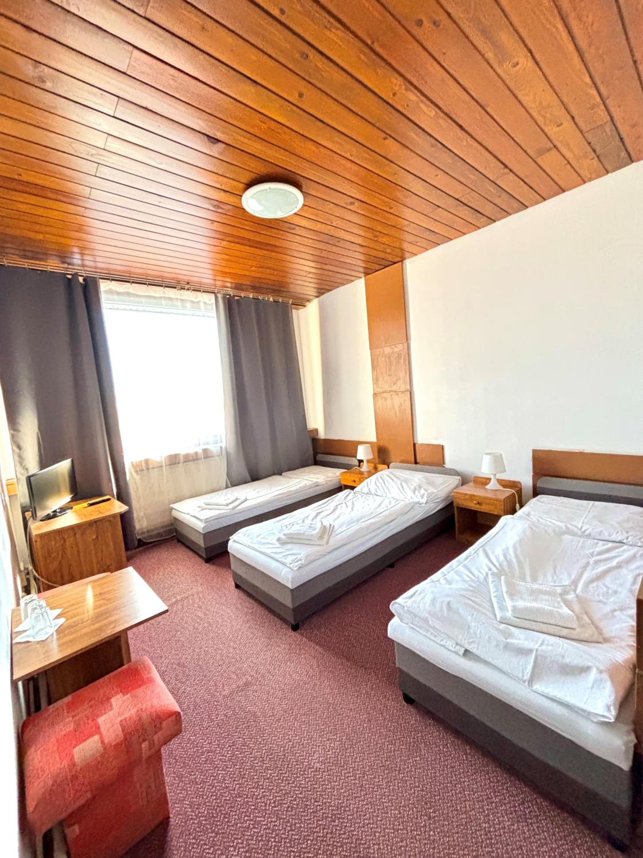 Triple Room - Photo 1