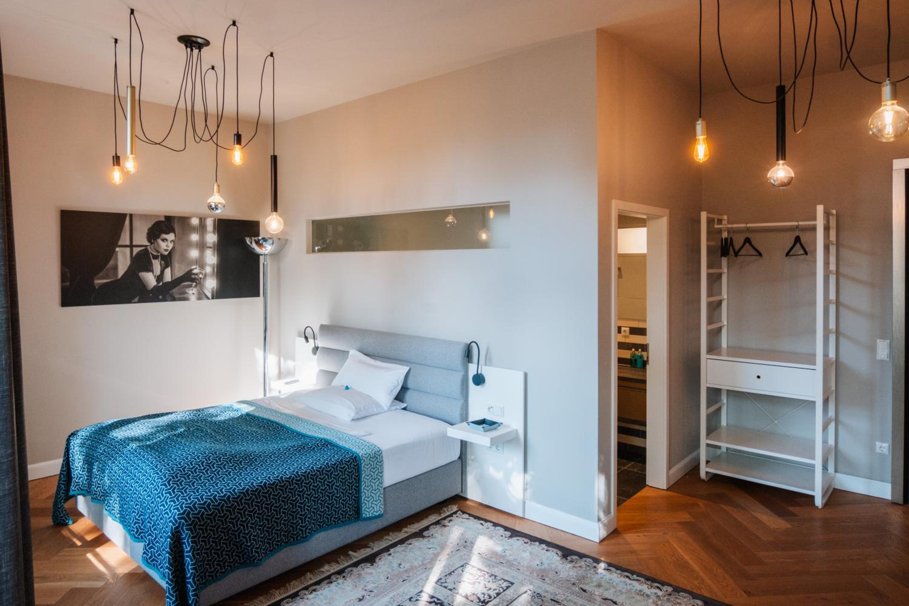 Deluxe Suite - Photo 2