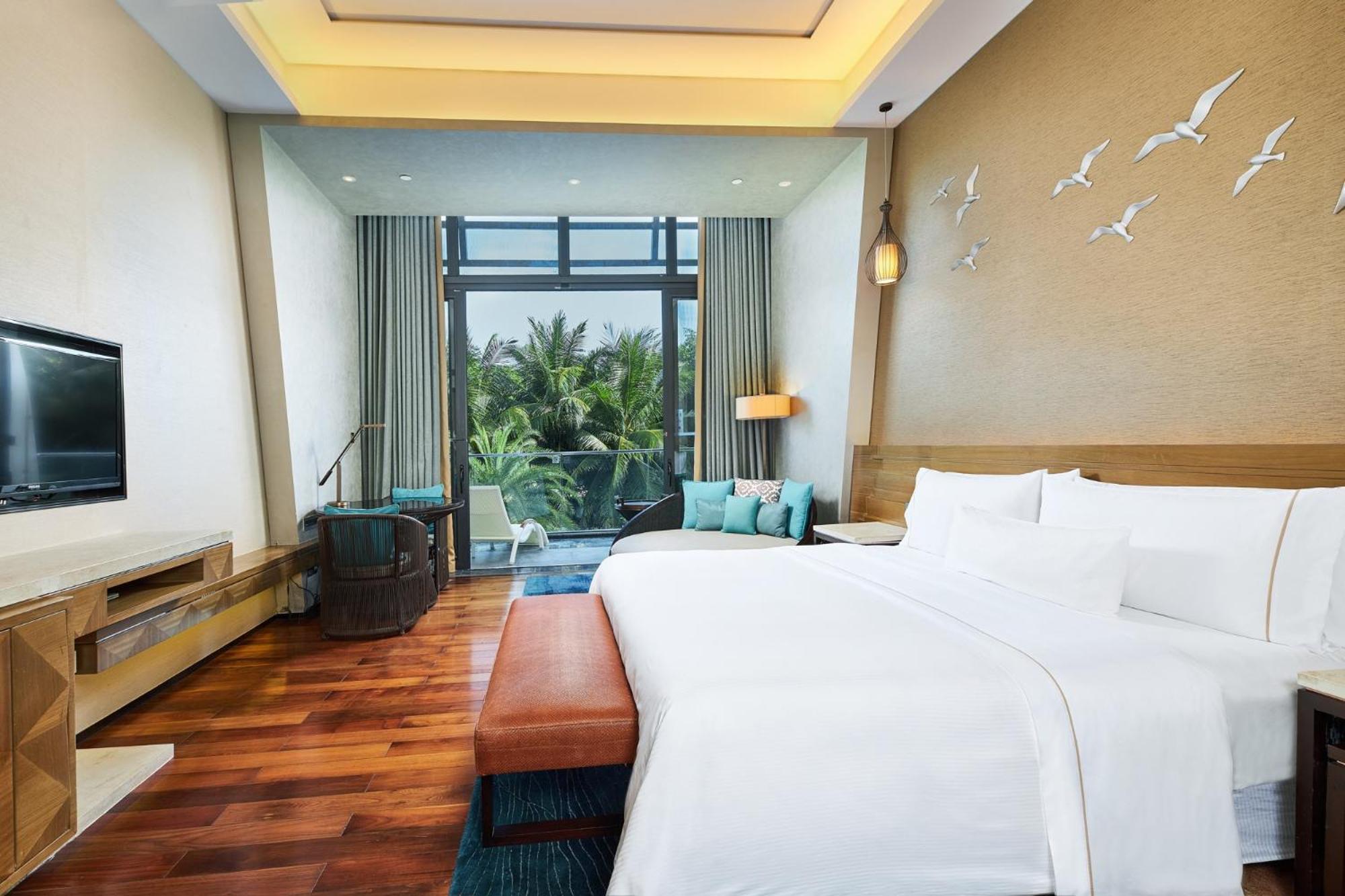 Deluxe Room King photo 3