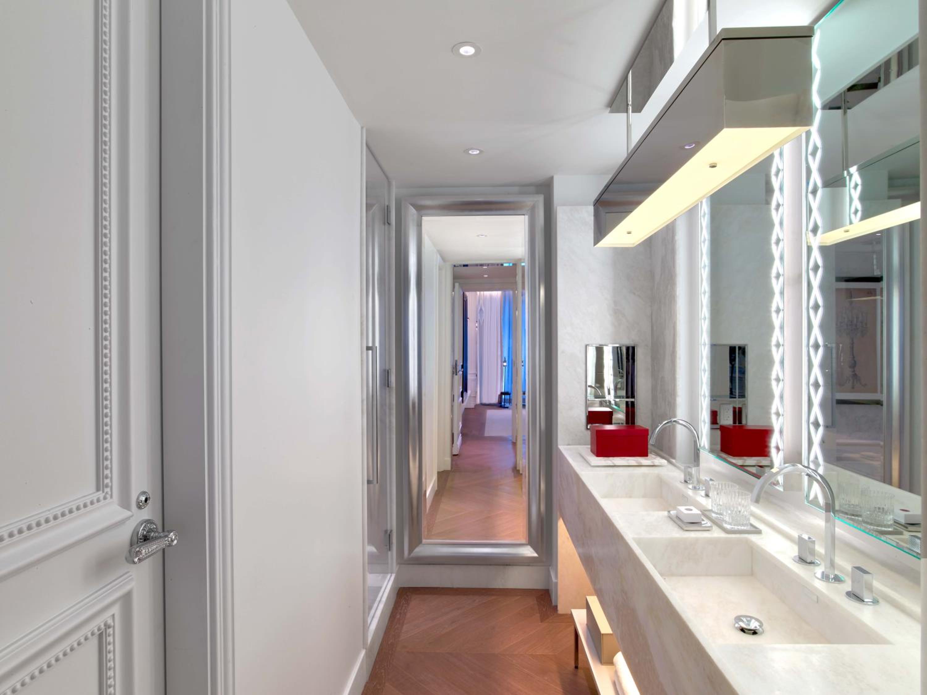 Prestige Suite