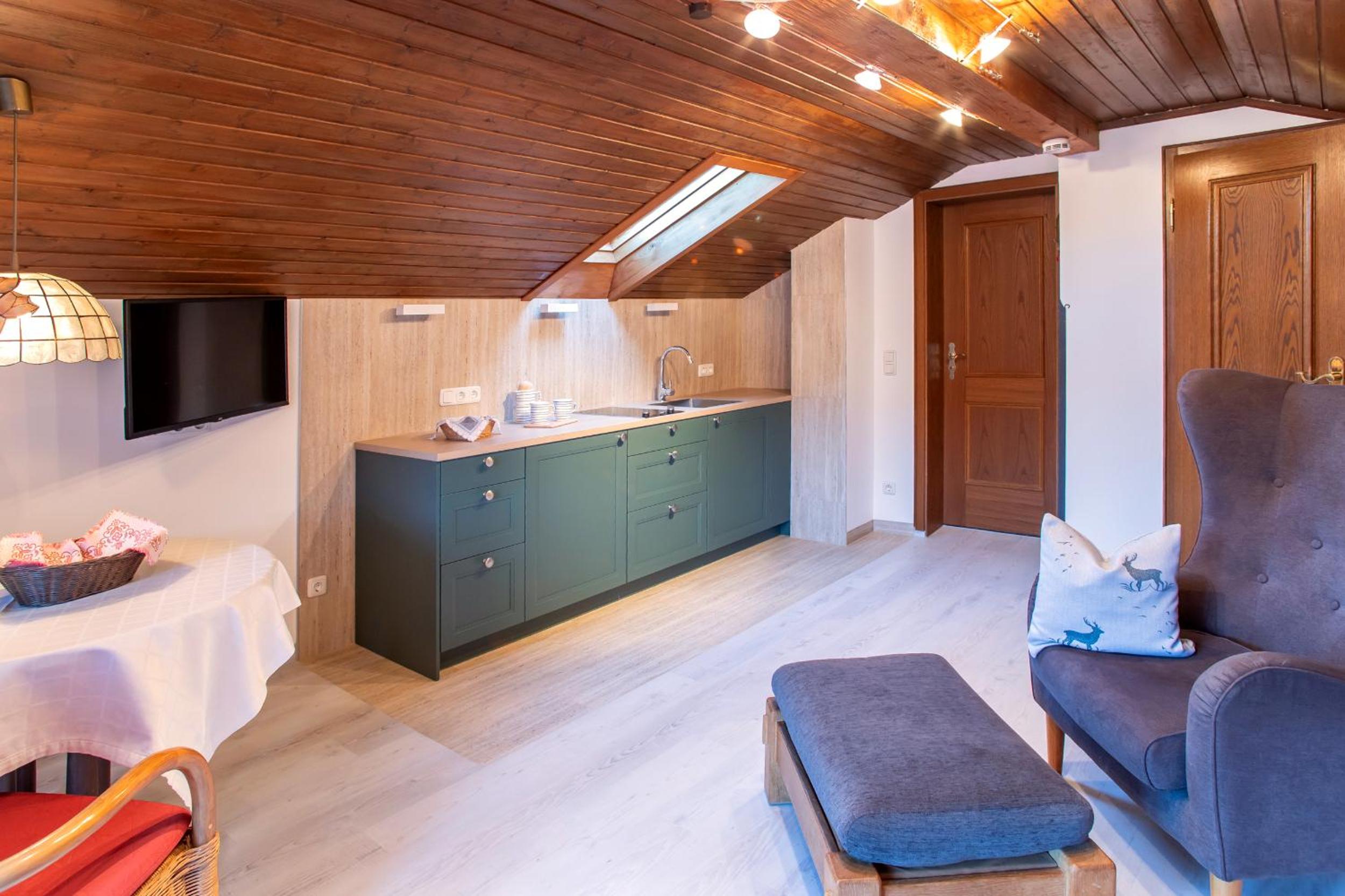 Studio Apartment photo 1
