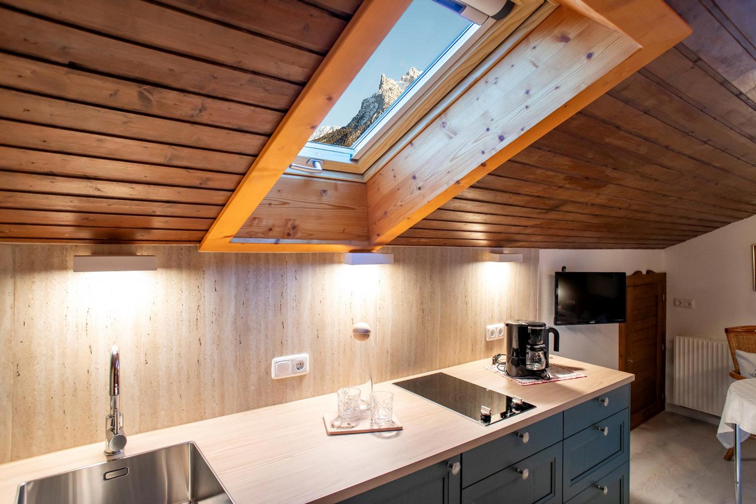 Studio Apartment photo 3