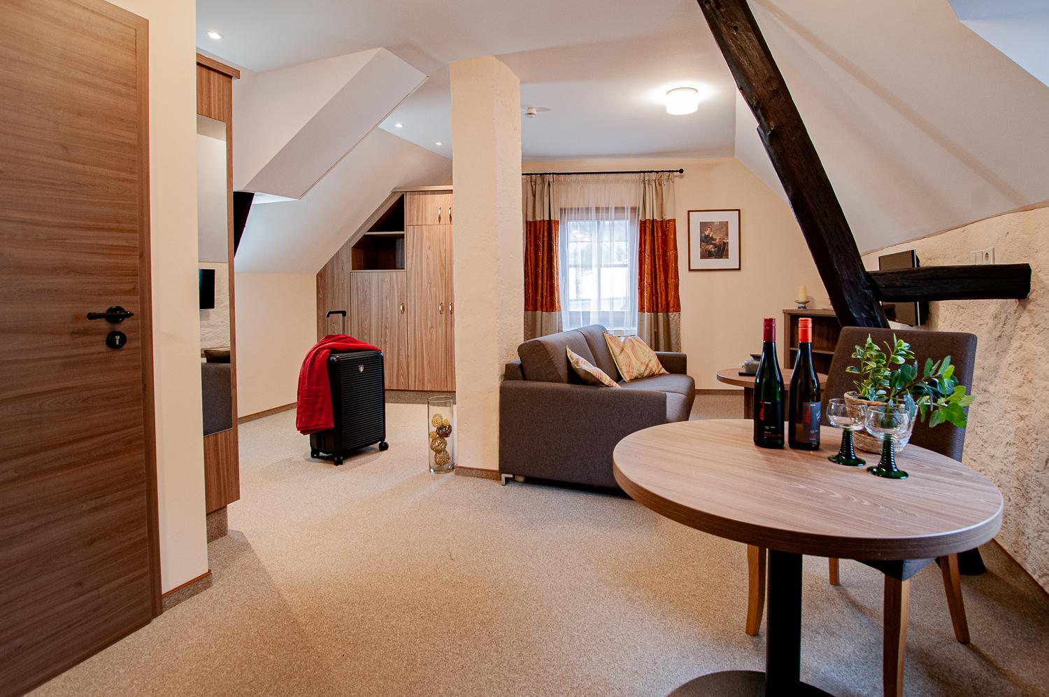 Superior Family Room photo 2