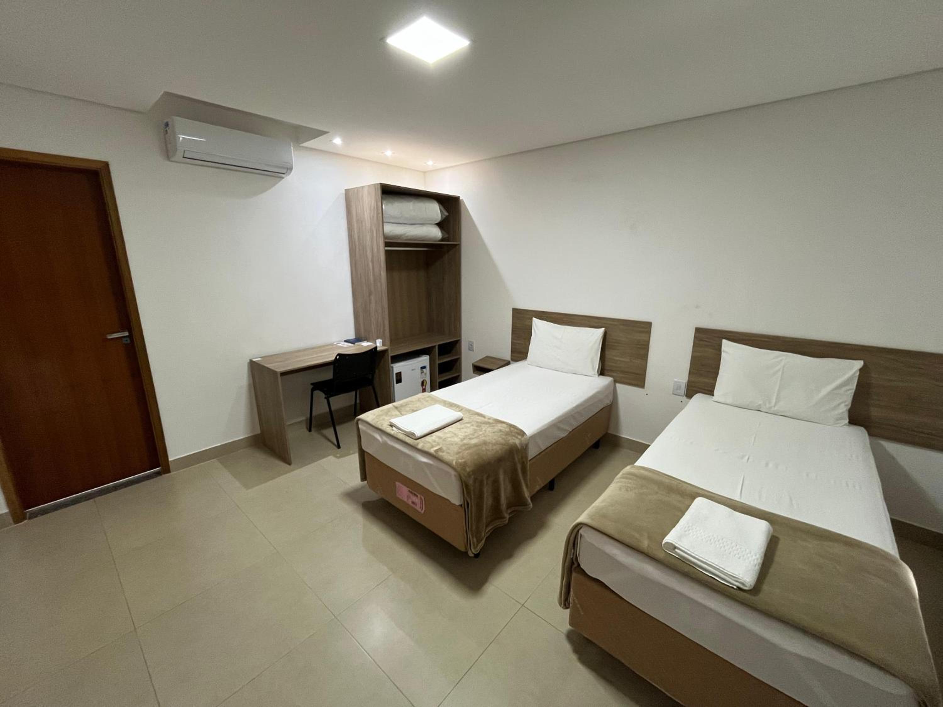 Deluxe Twin Room photo 3