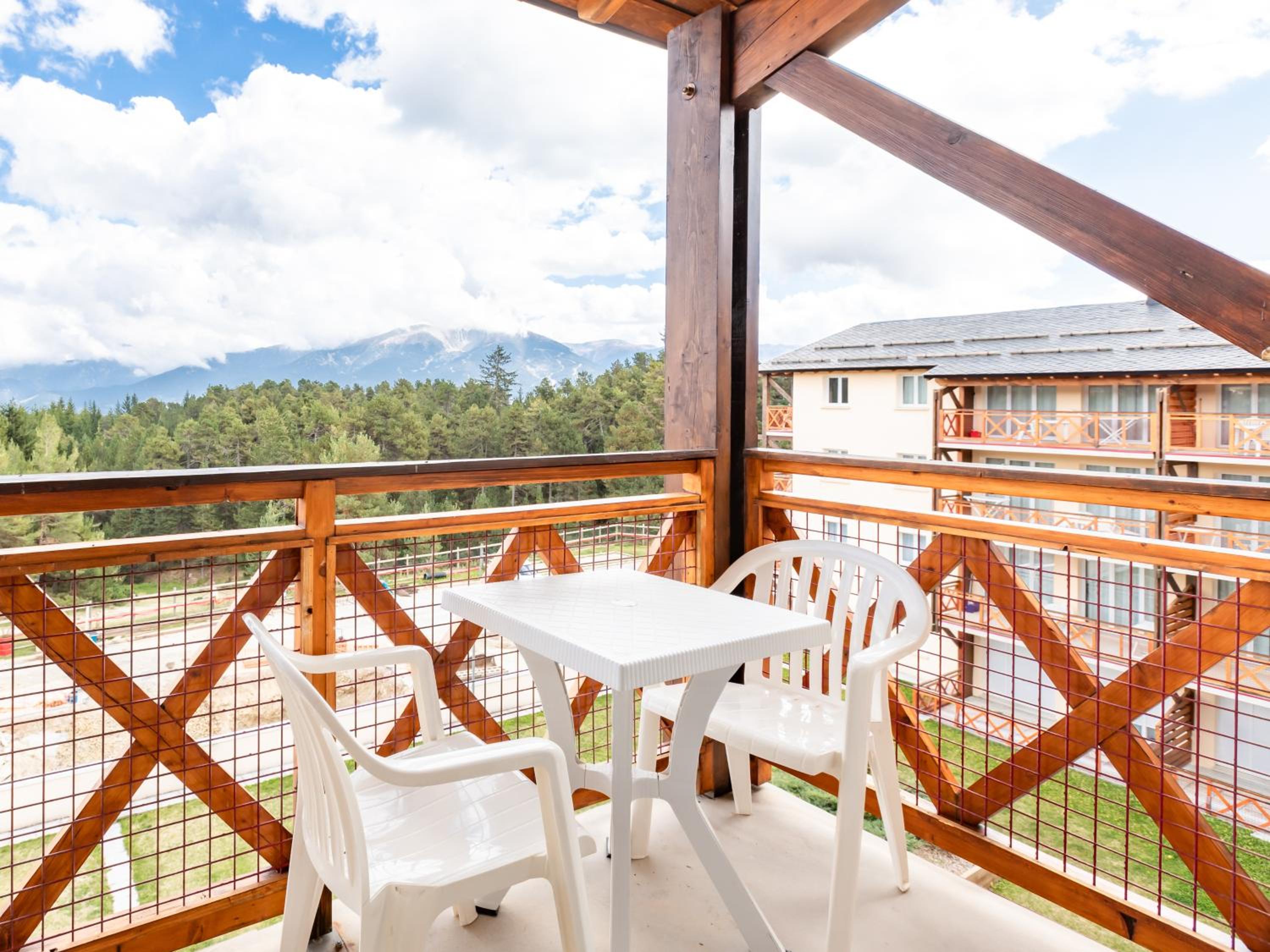 2 Bedroom Apartment for 6 people - mountain view - Photo 2