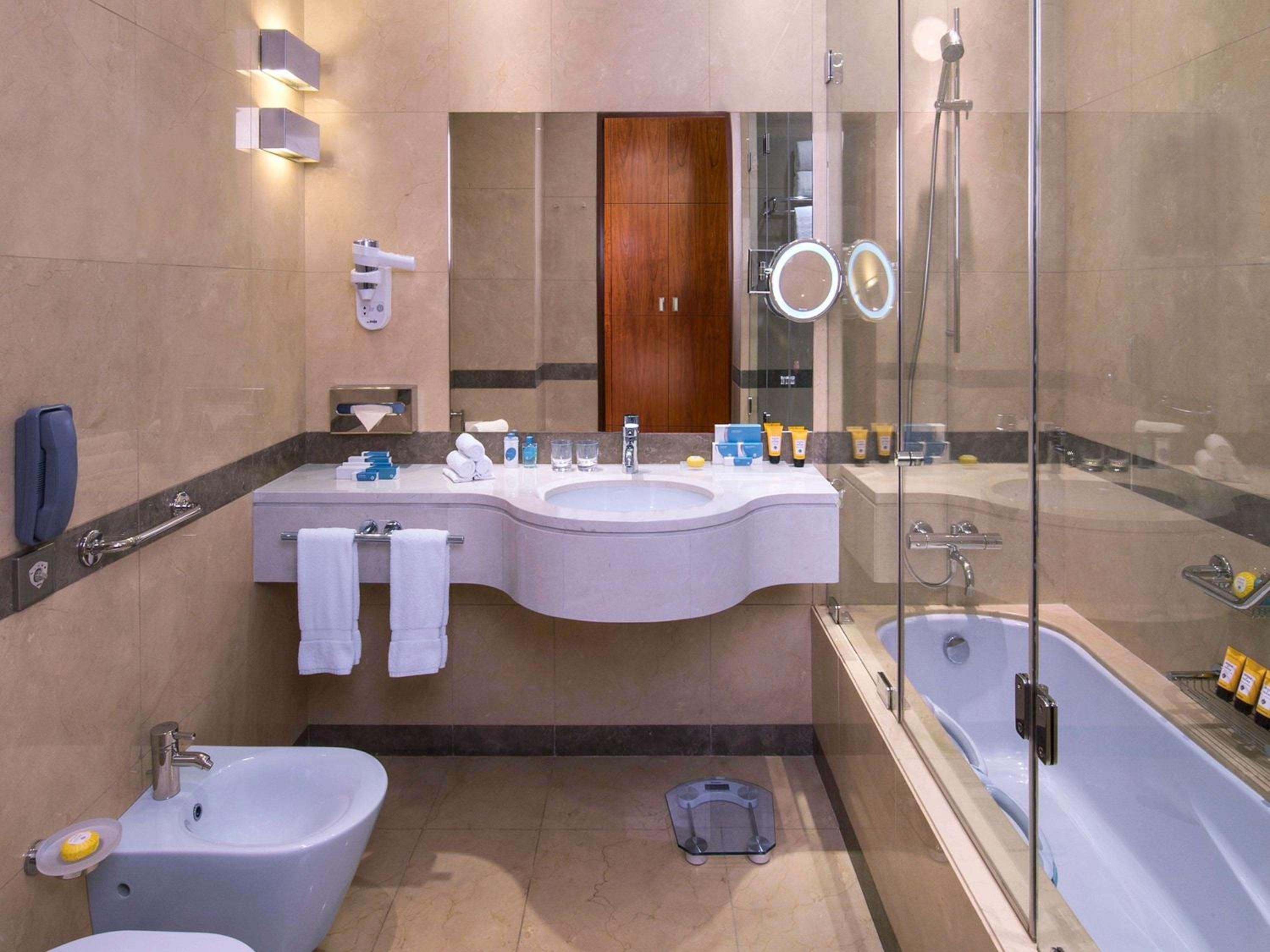 Premium Twin Room photo 2