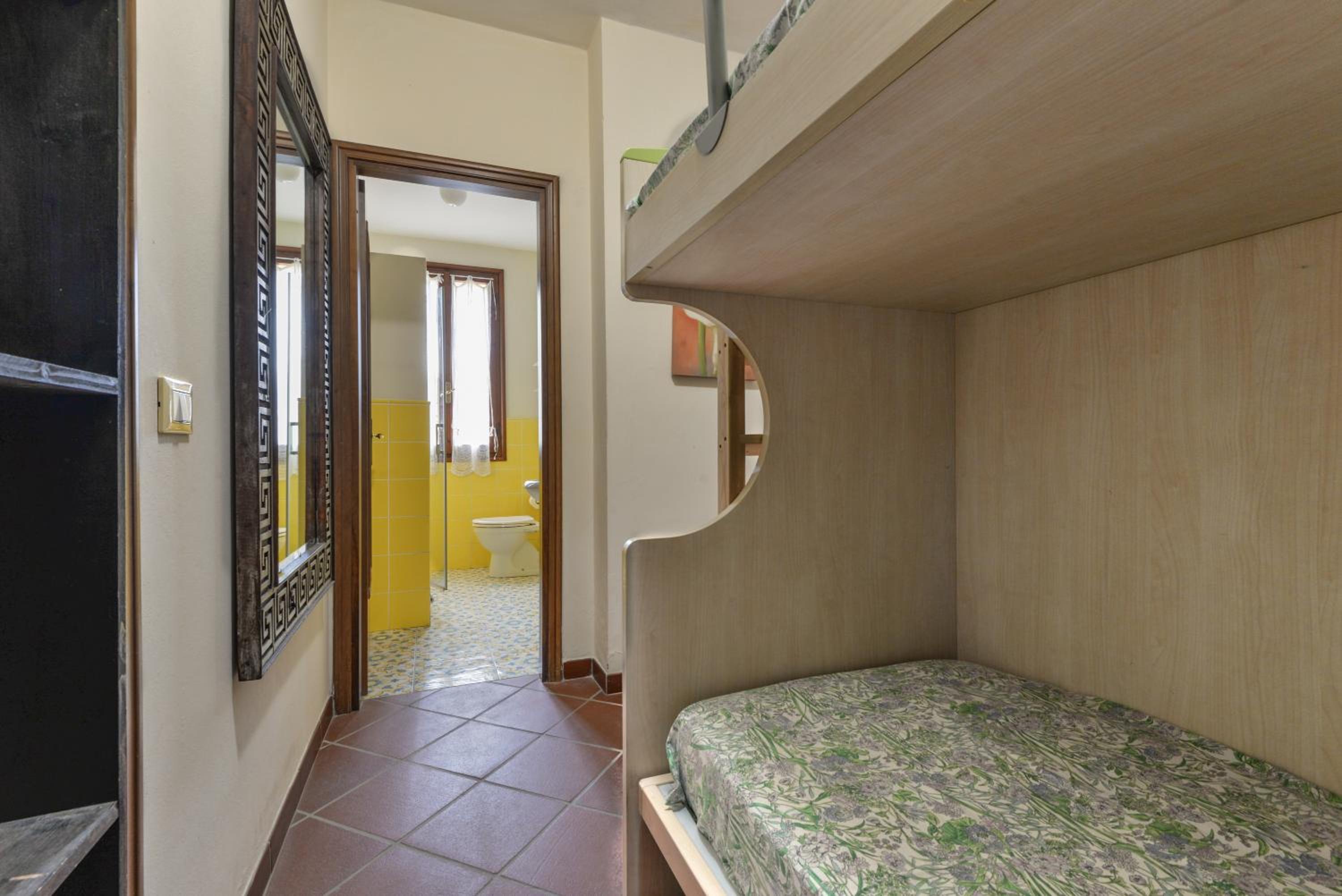 One-Bedroom House photo 3