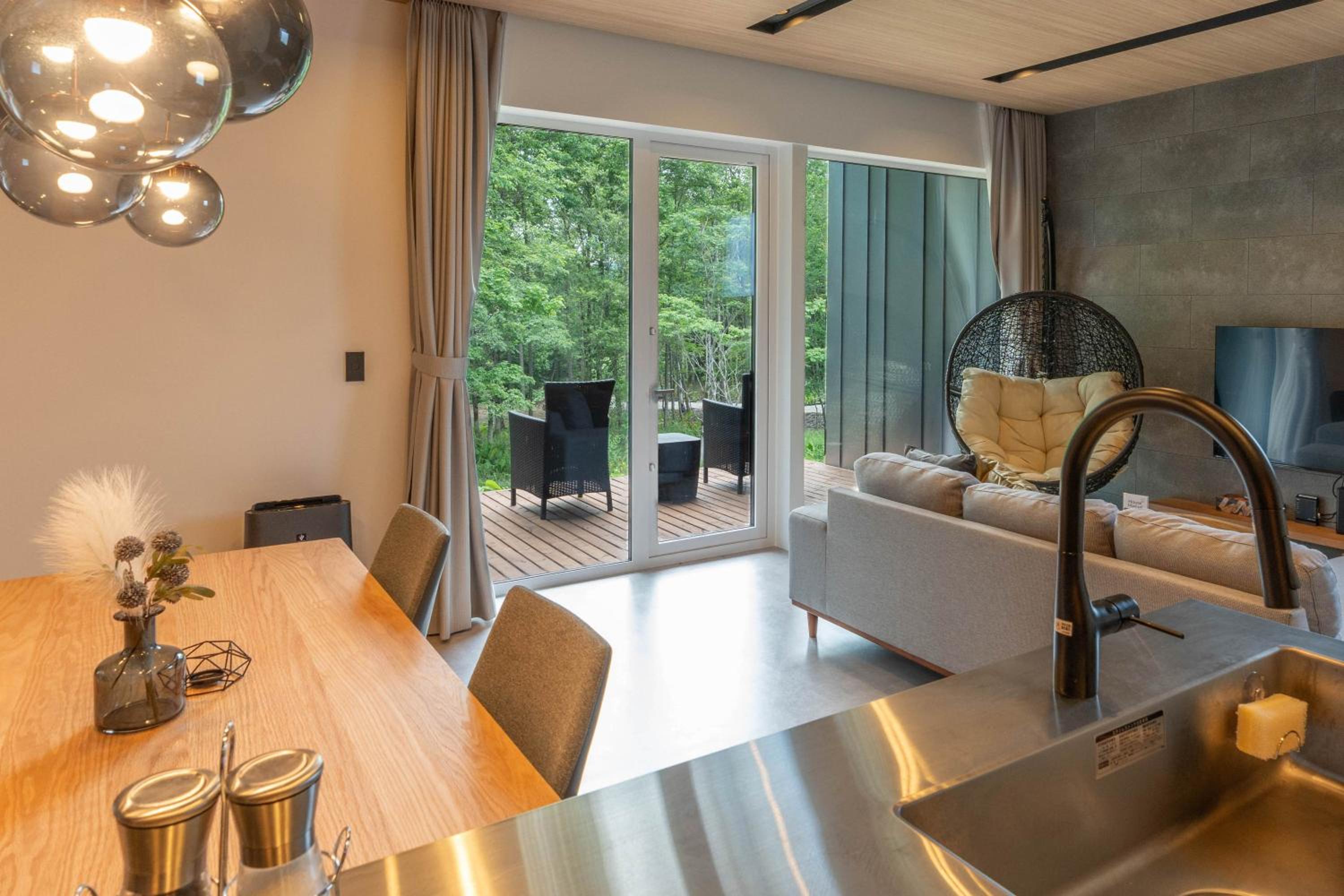 One-Bedroom Villa - Photo 11