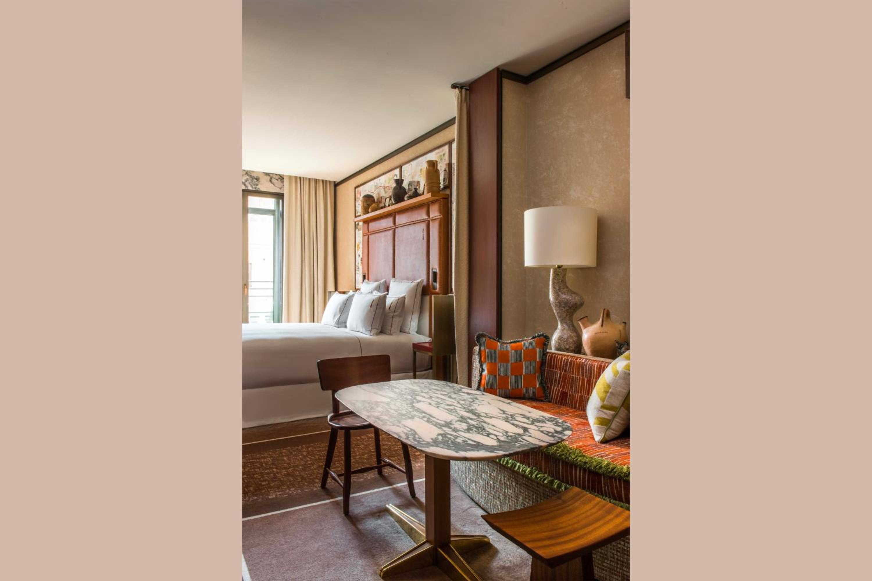 Executive Room - Photo 5