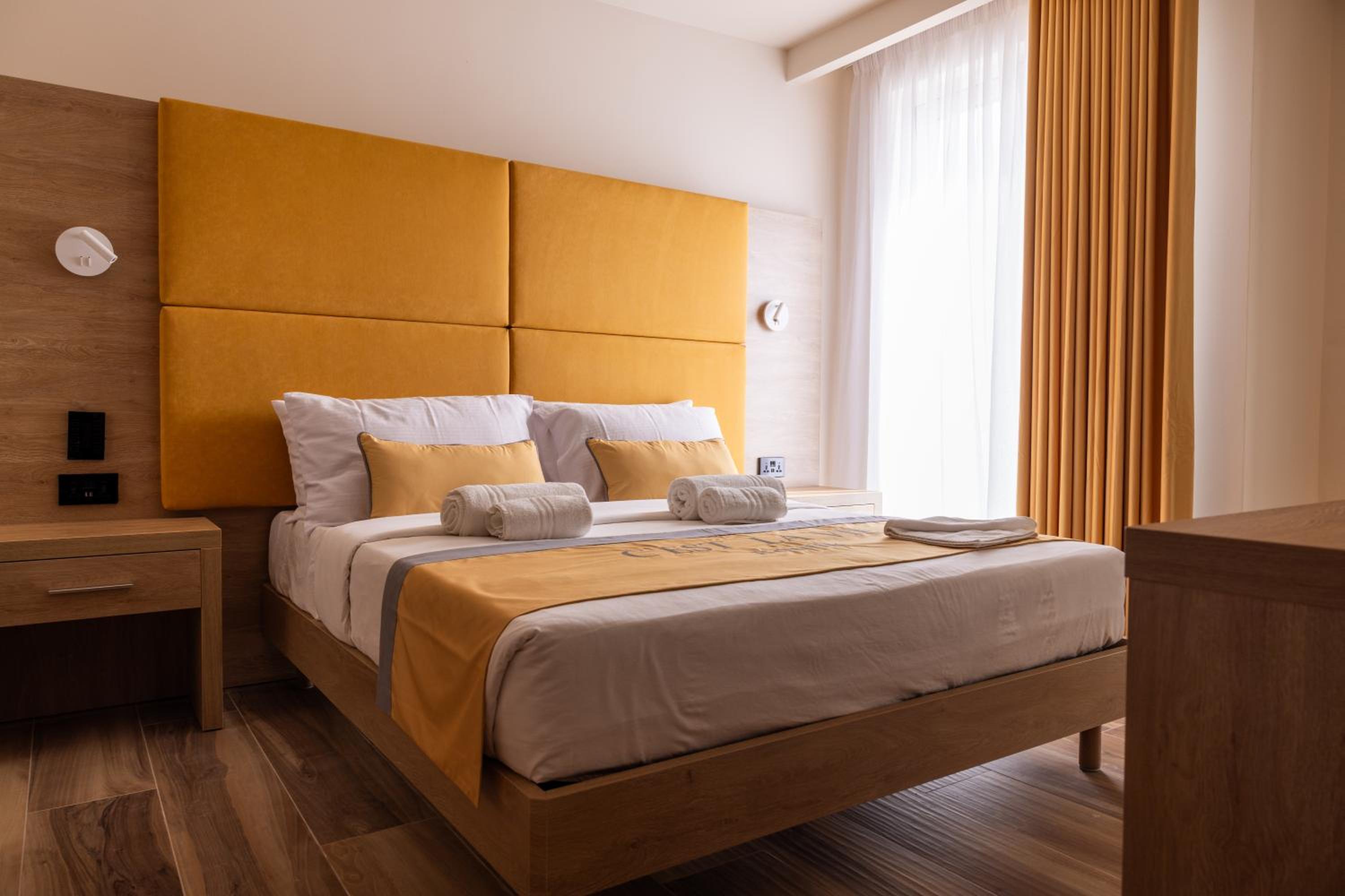 Standard Double Room - Photo 6