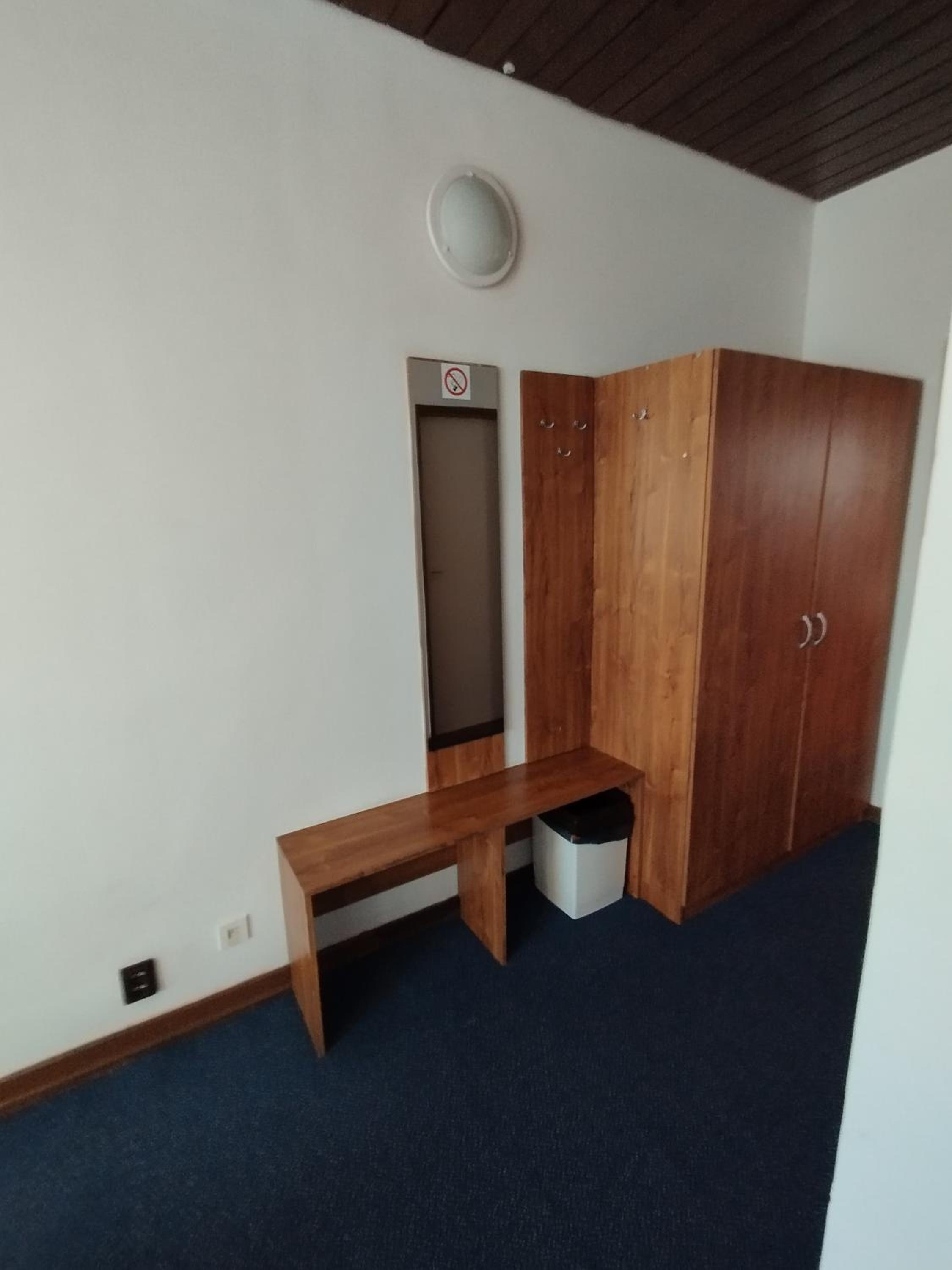 Twin Room - Photo 5