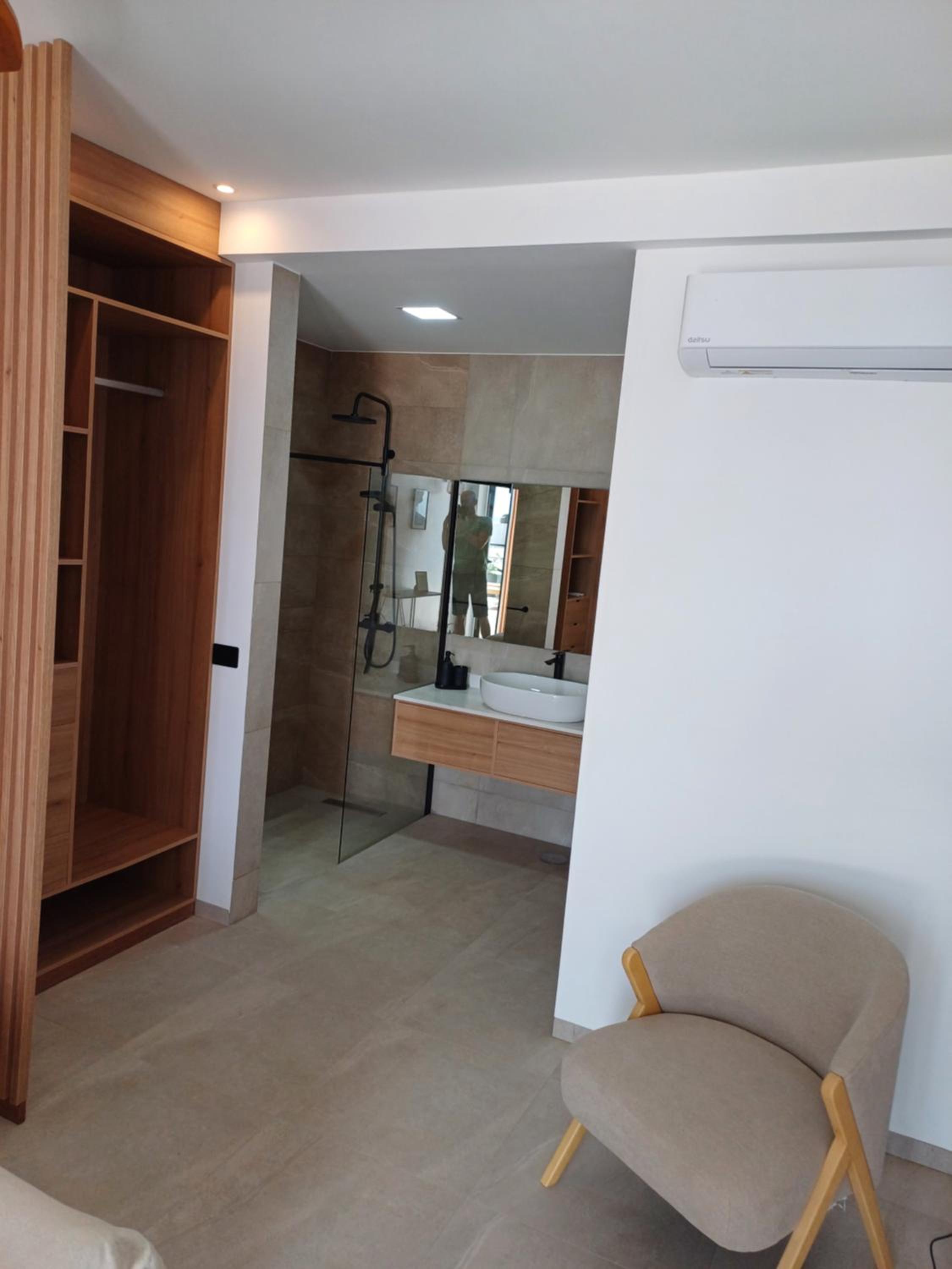King Room With Pool View photo 1