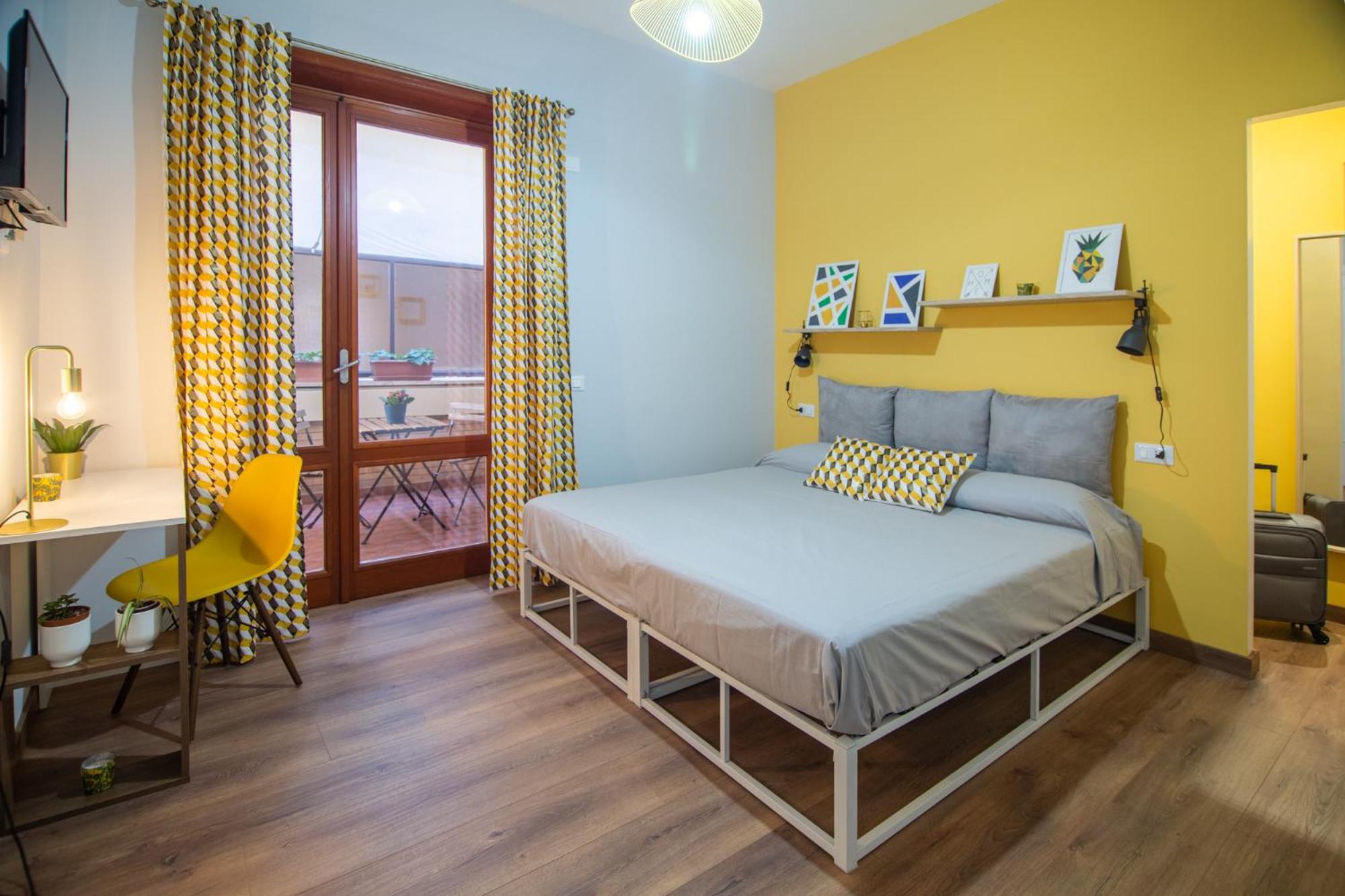 Double or Twin Room with Private Bathroom
