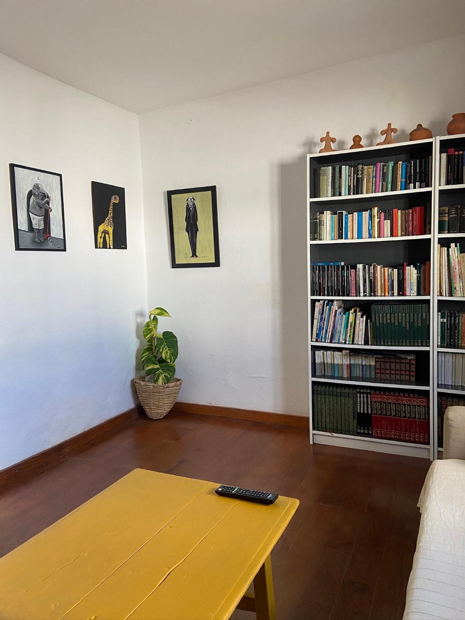 Three-Bedroom House photo 3