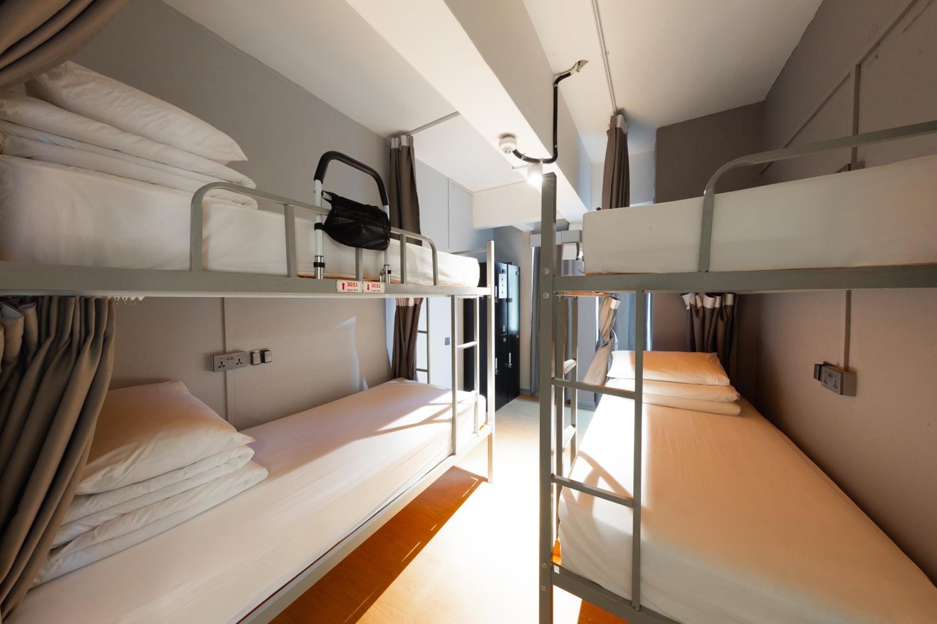 Private Room 4 Pax with Private Bathroom photo 3