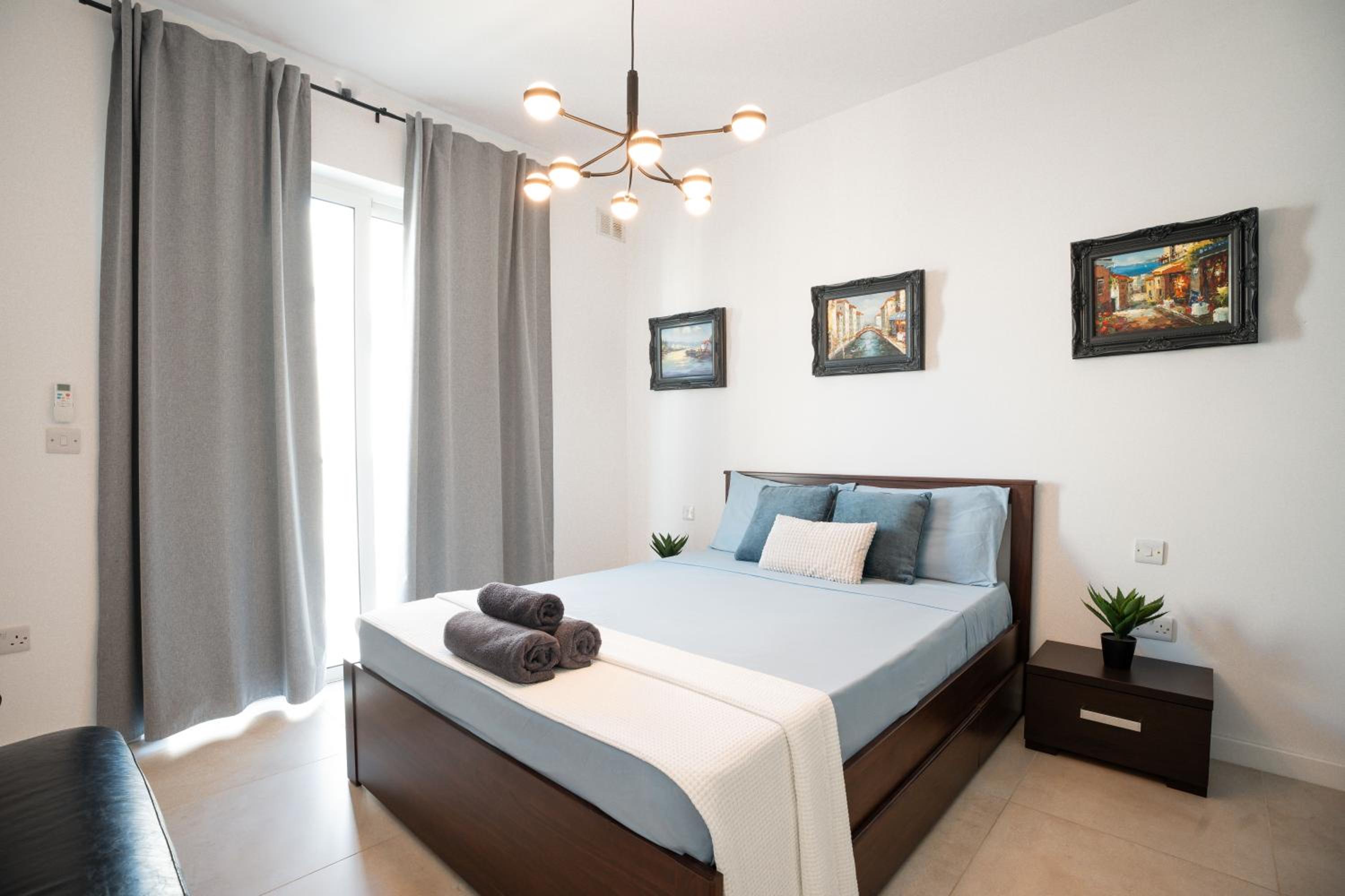 Three-Bedroom Apartment With Balcony