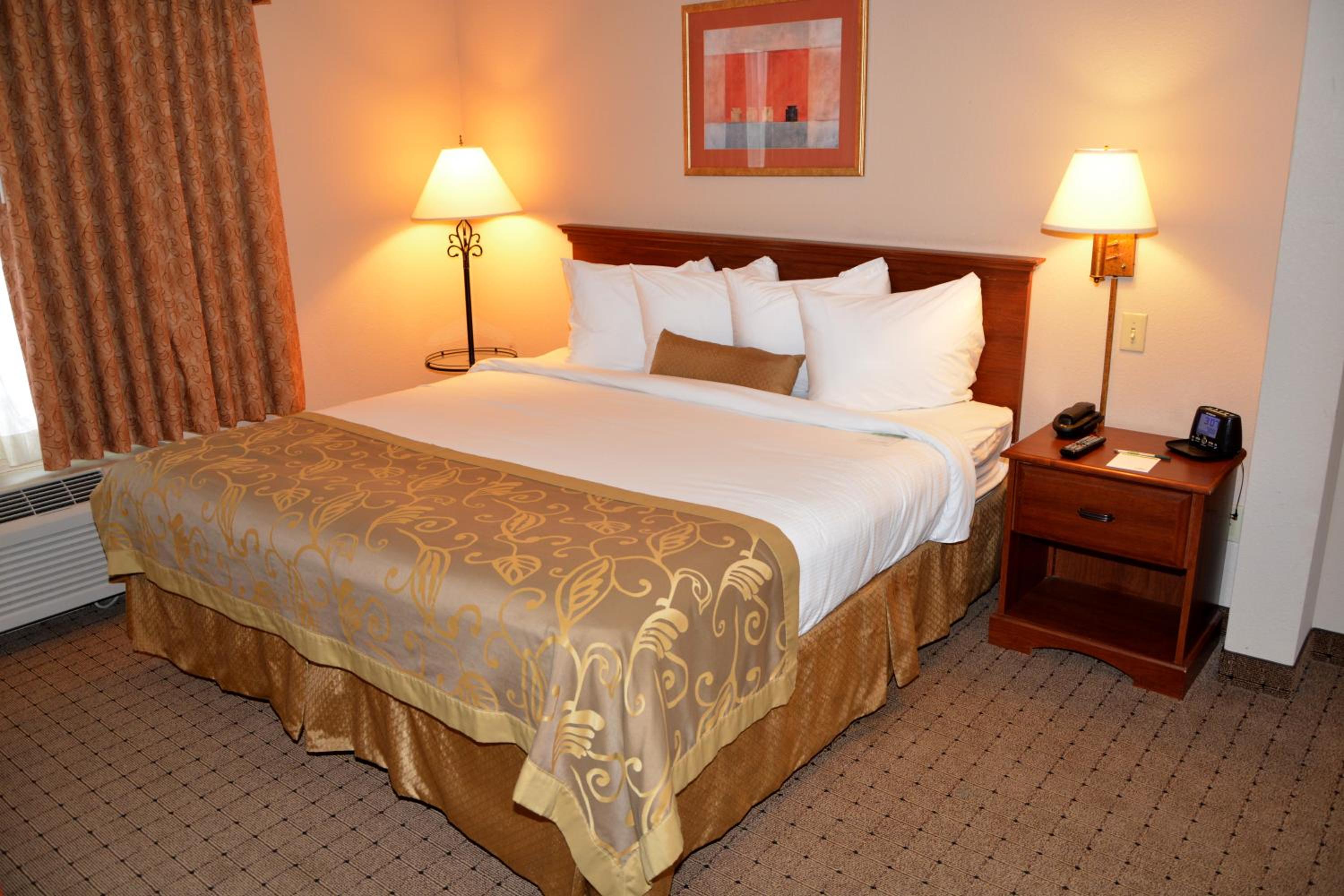 King Room - Disability Access - Non-Smoking - Photo 8