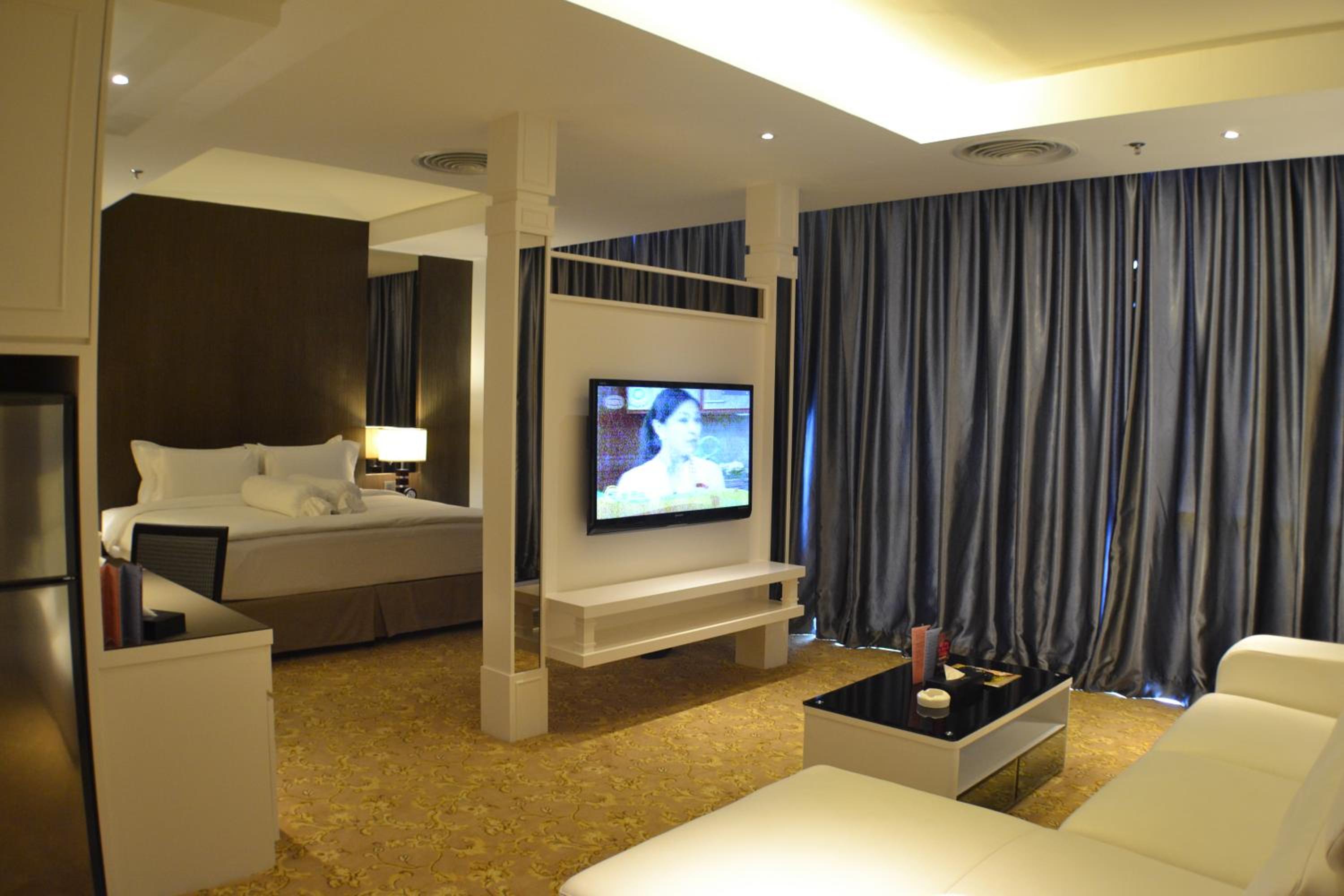 Camellia Suite