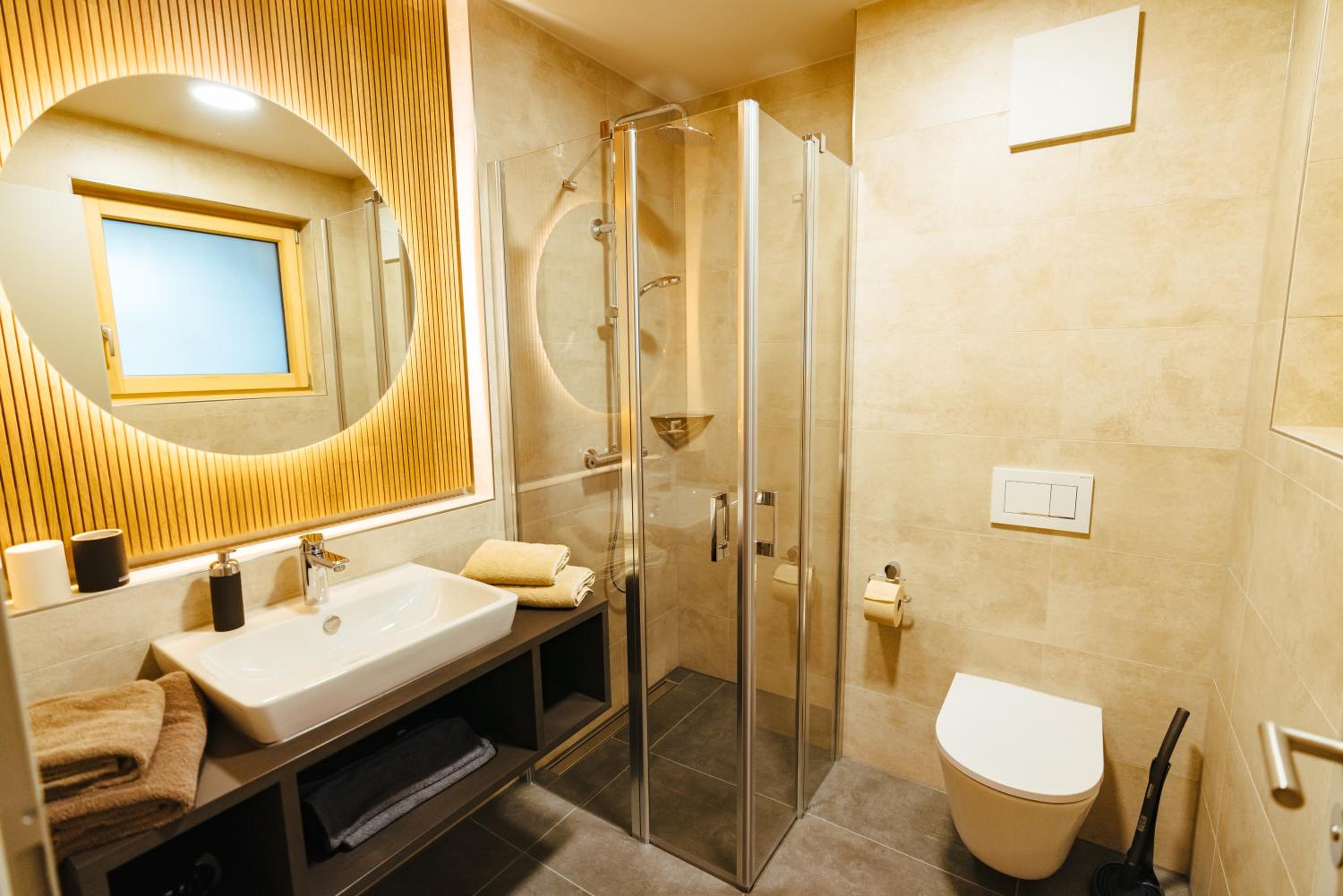 Double Room with Private Bathroom photo 2