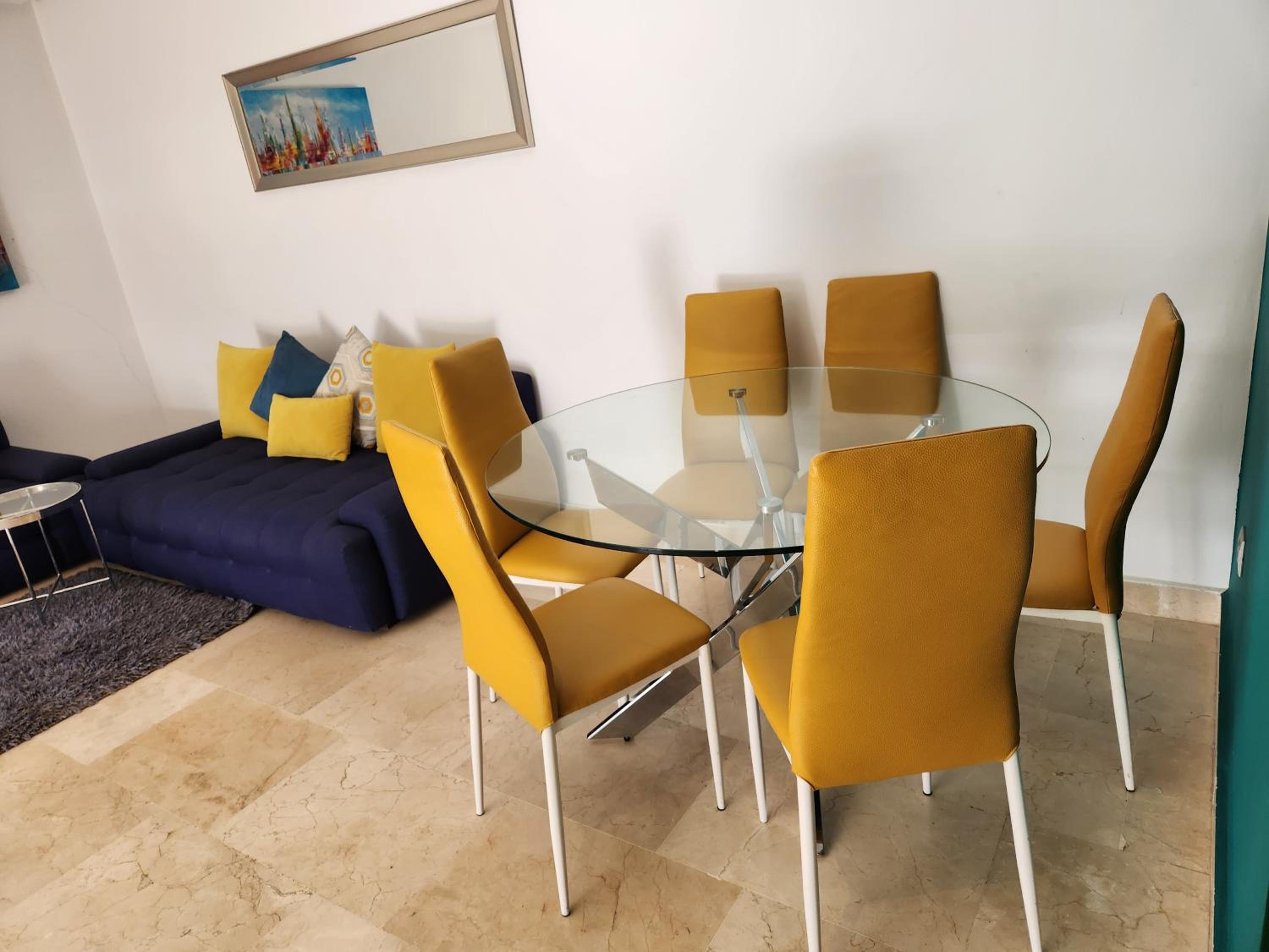 Three-Bedroom Apartment with Balcony photo 2