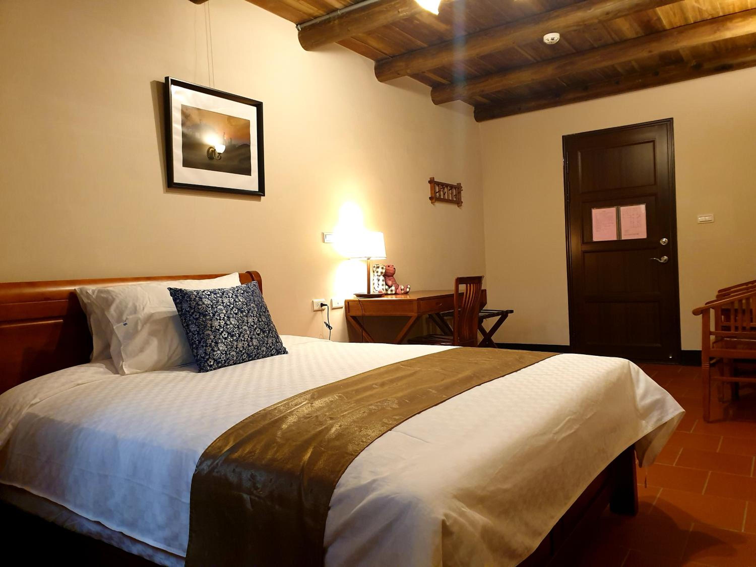 Deluxe Family Suite photo 3