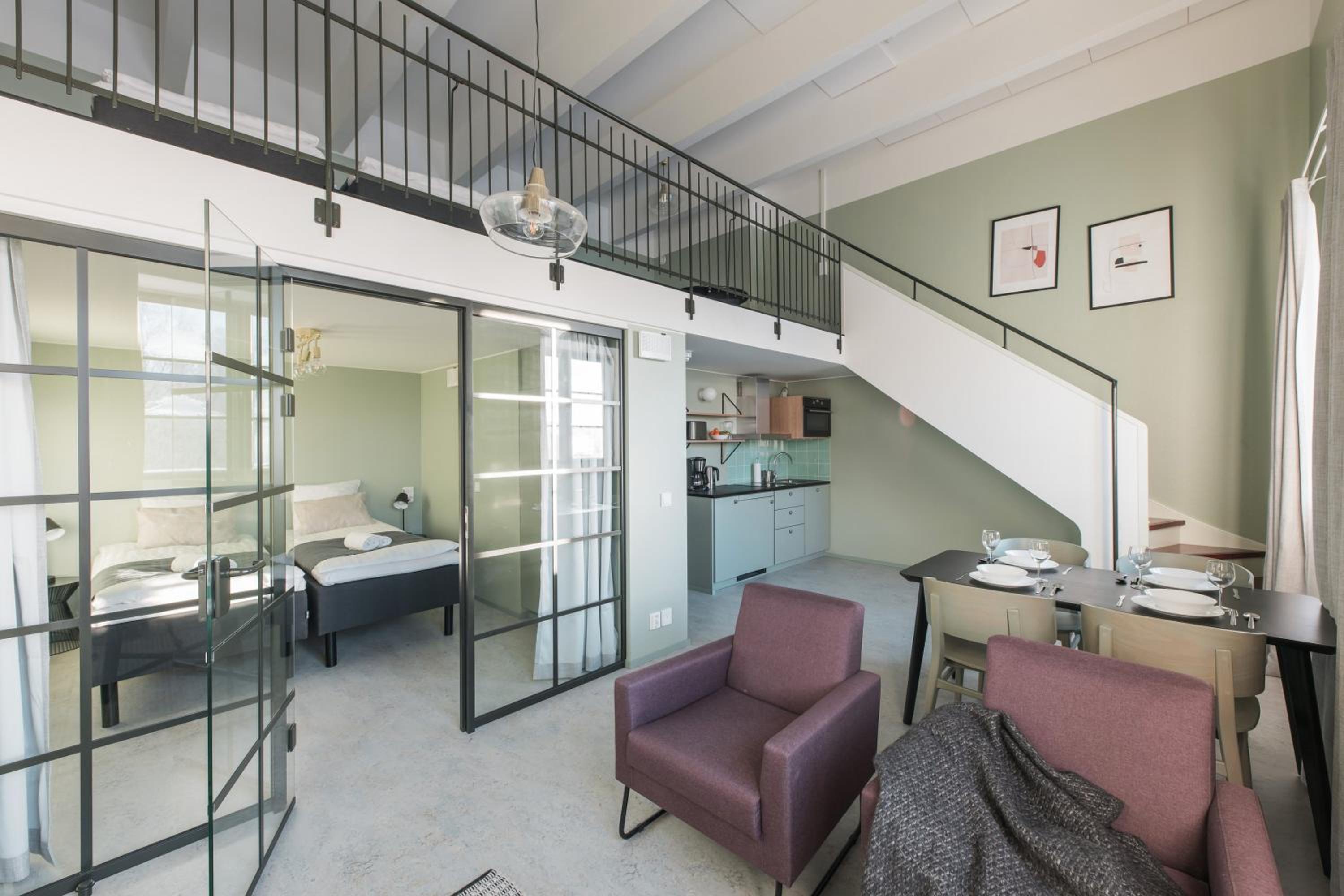 One-Bedroom Apartment photo 2