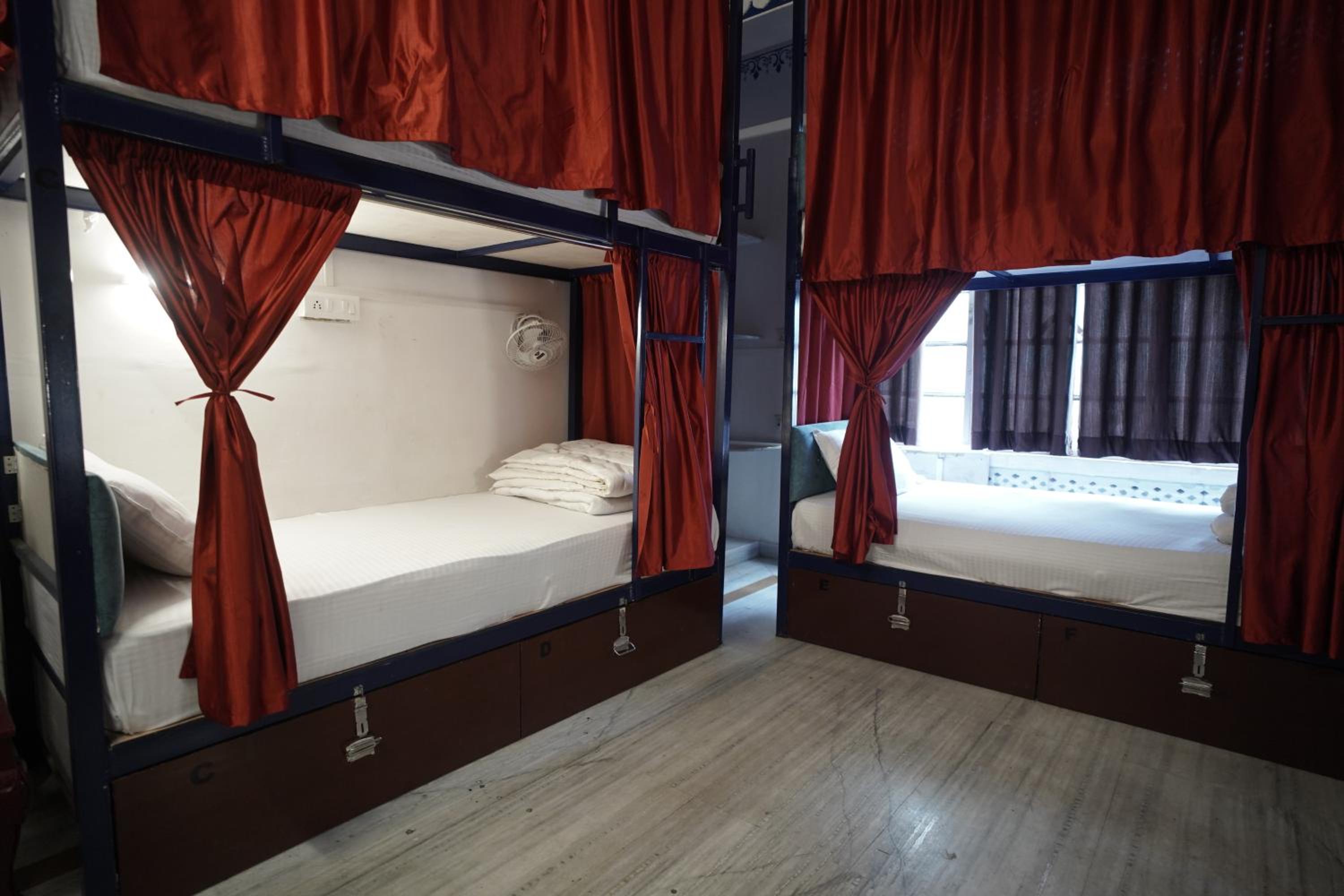 Bunk Bed in Mixed Dormitory Room photo 2