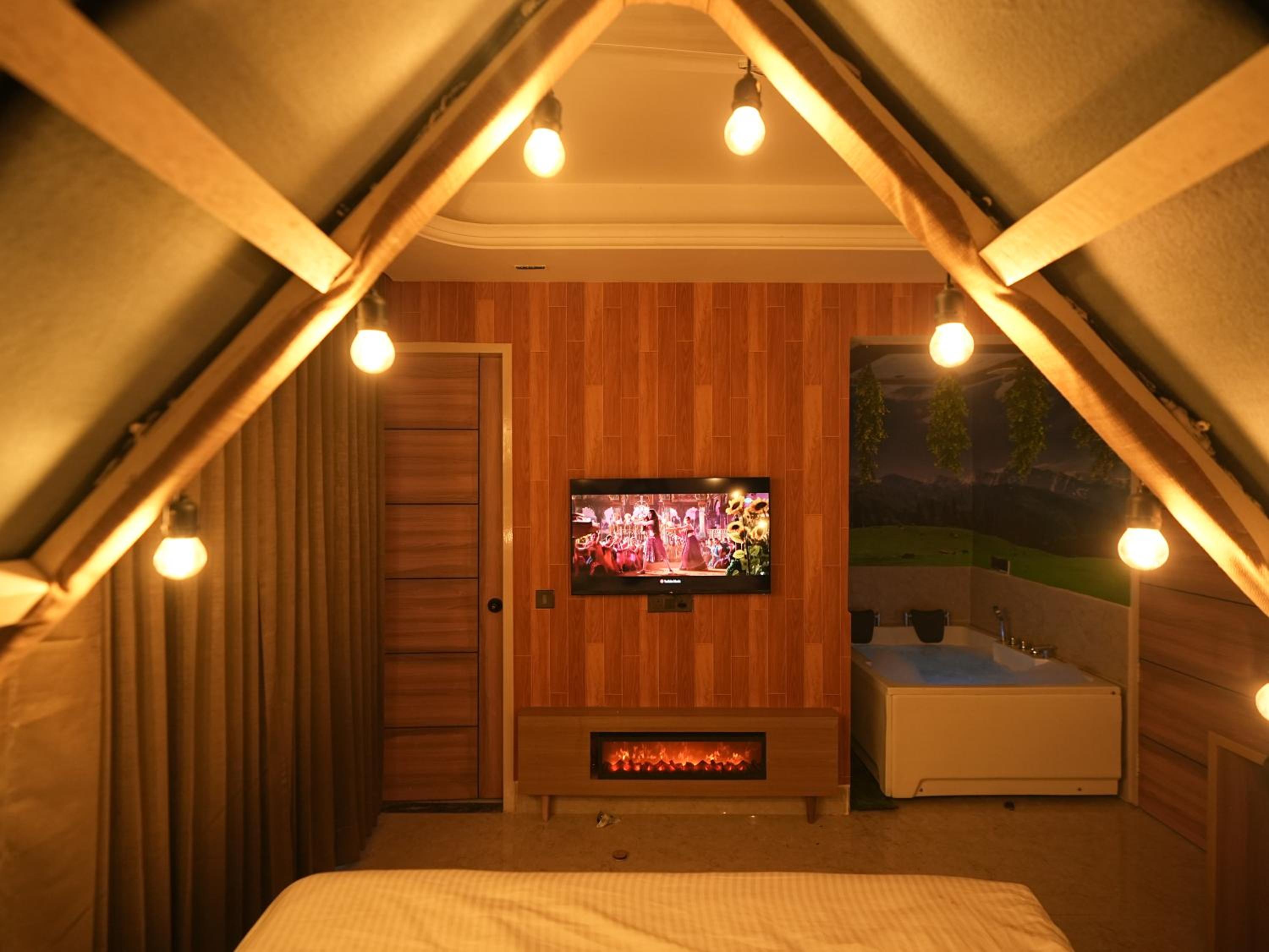 Deluxe Double Or Twin Room