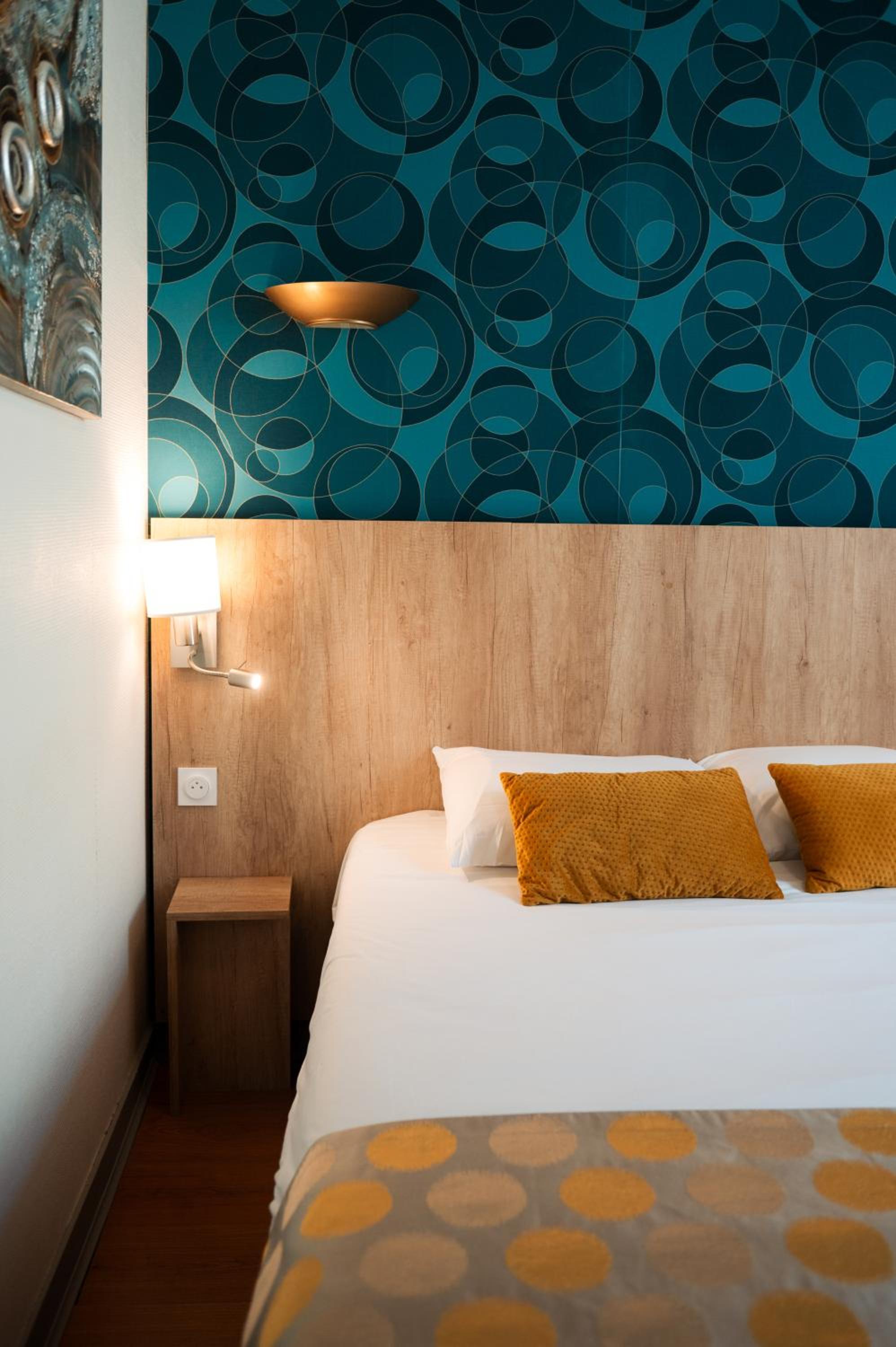 Standard Double Room - Photo 2