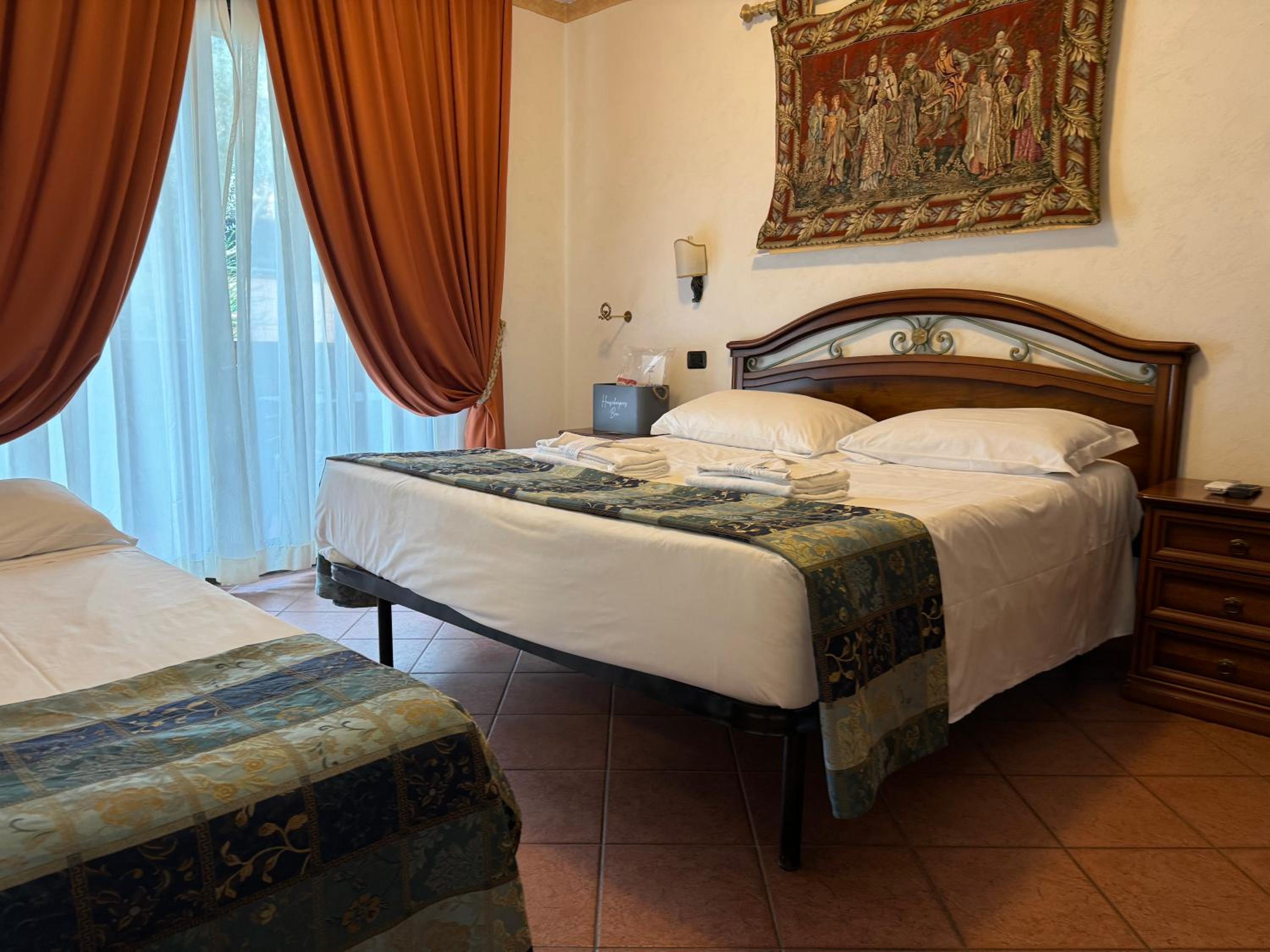 Superior Triple Room - Photo 5