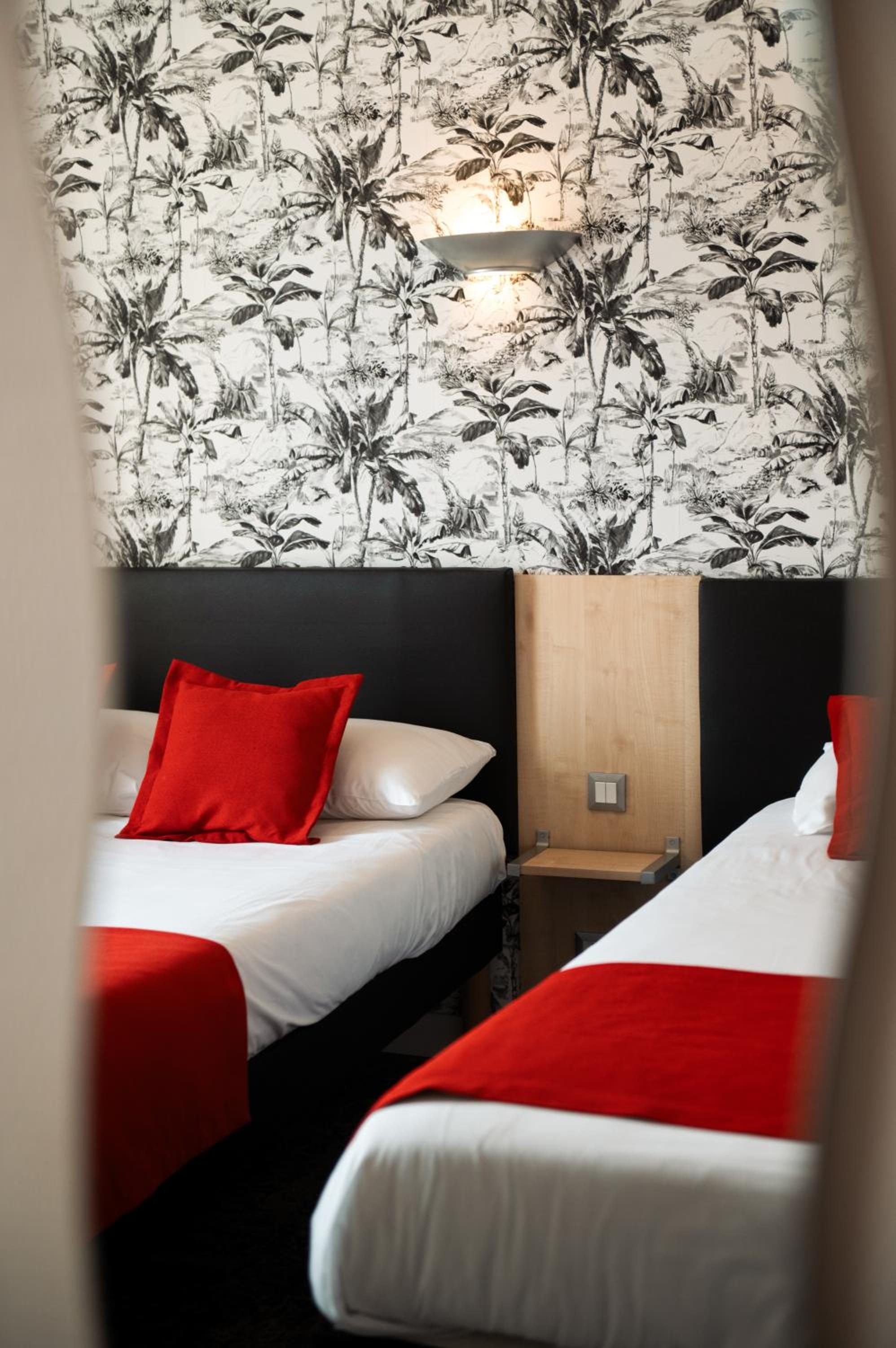 Triple Room - Photo 13