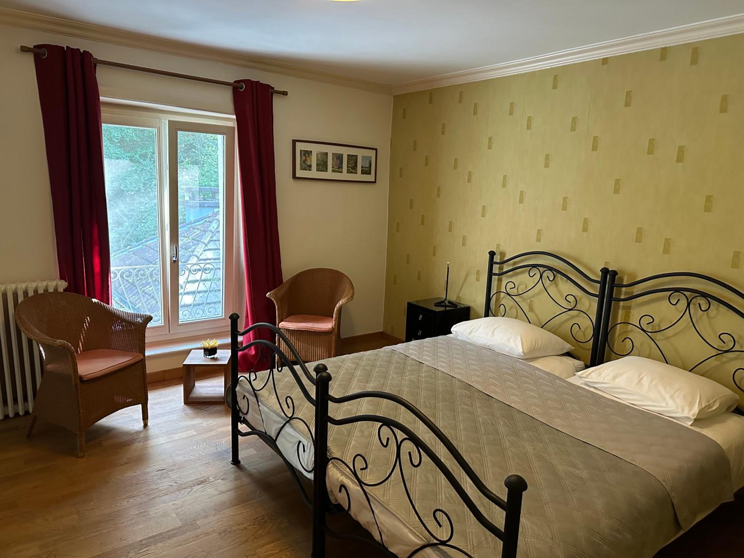 Economy Double Room photo 1