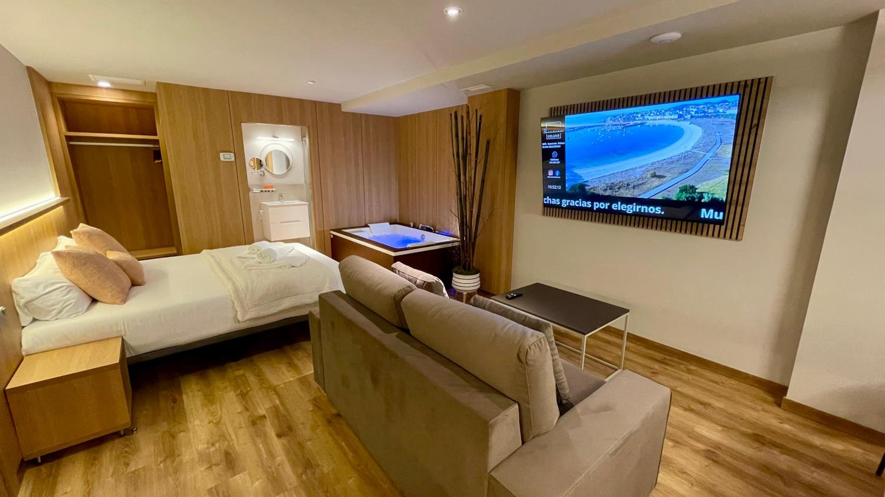 Suite con Bañera de Hidromasaje