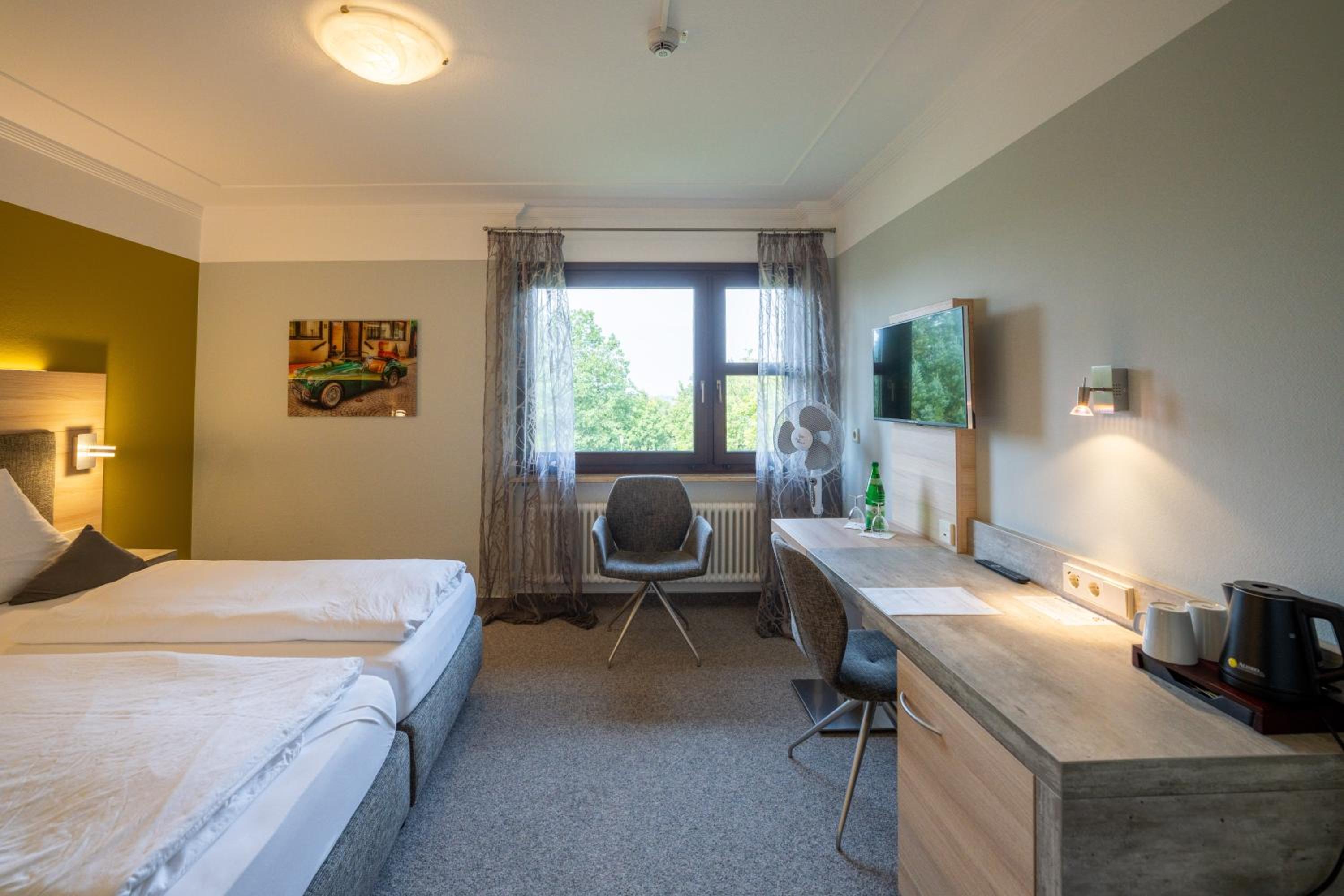 Double Room - Photo 12