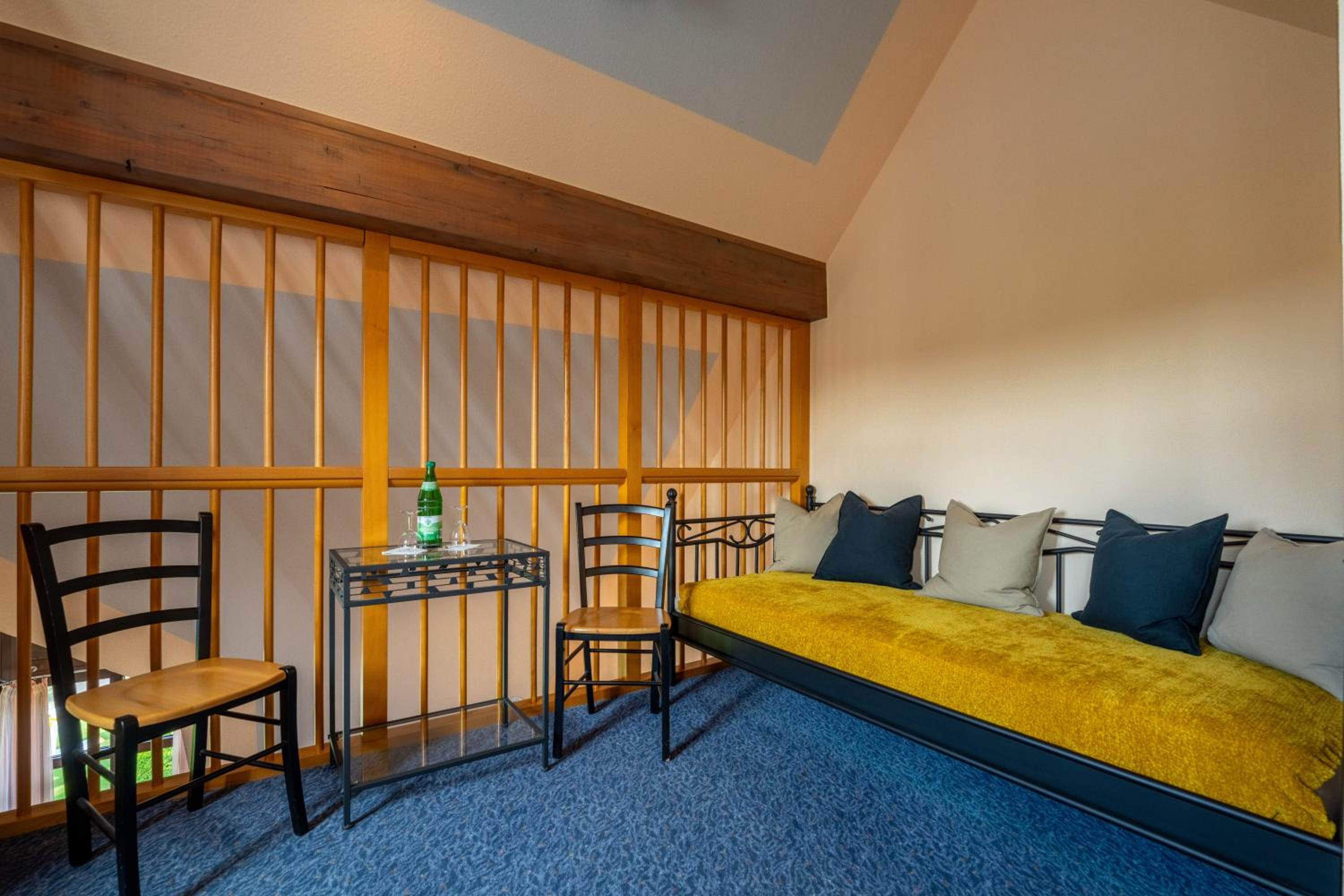 4 Bed Maisonette - Photo 9