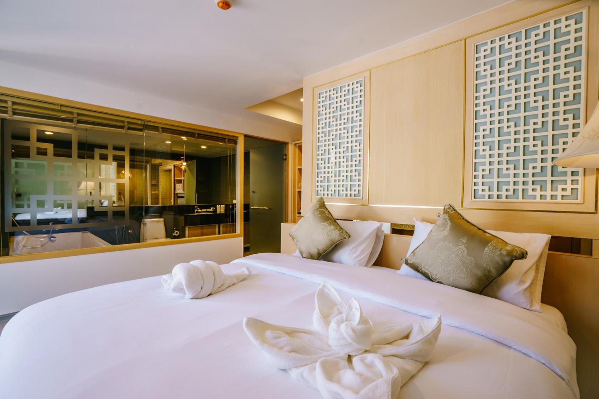 Grand Deluxe - Photo 1